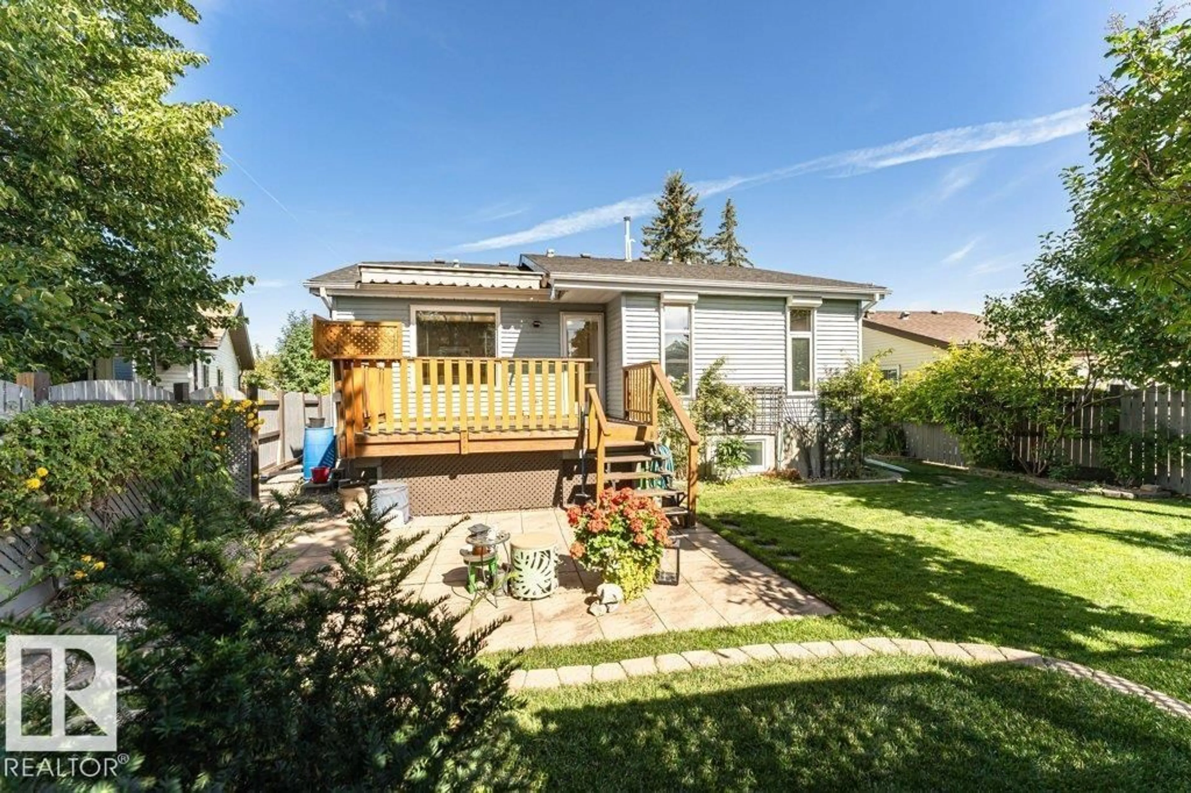 Unknown for 10439 14 AV NW, Edmonton Alberta T6J5R7