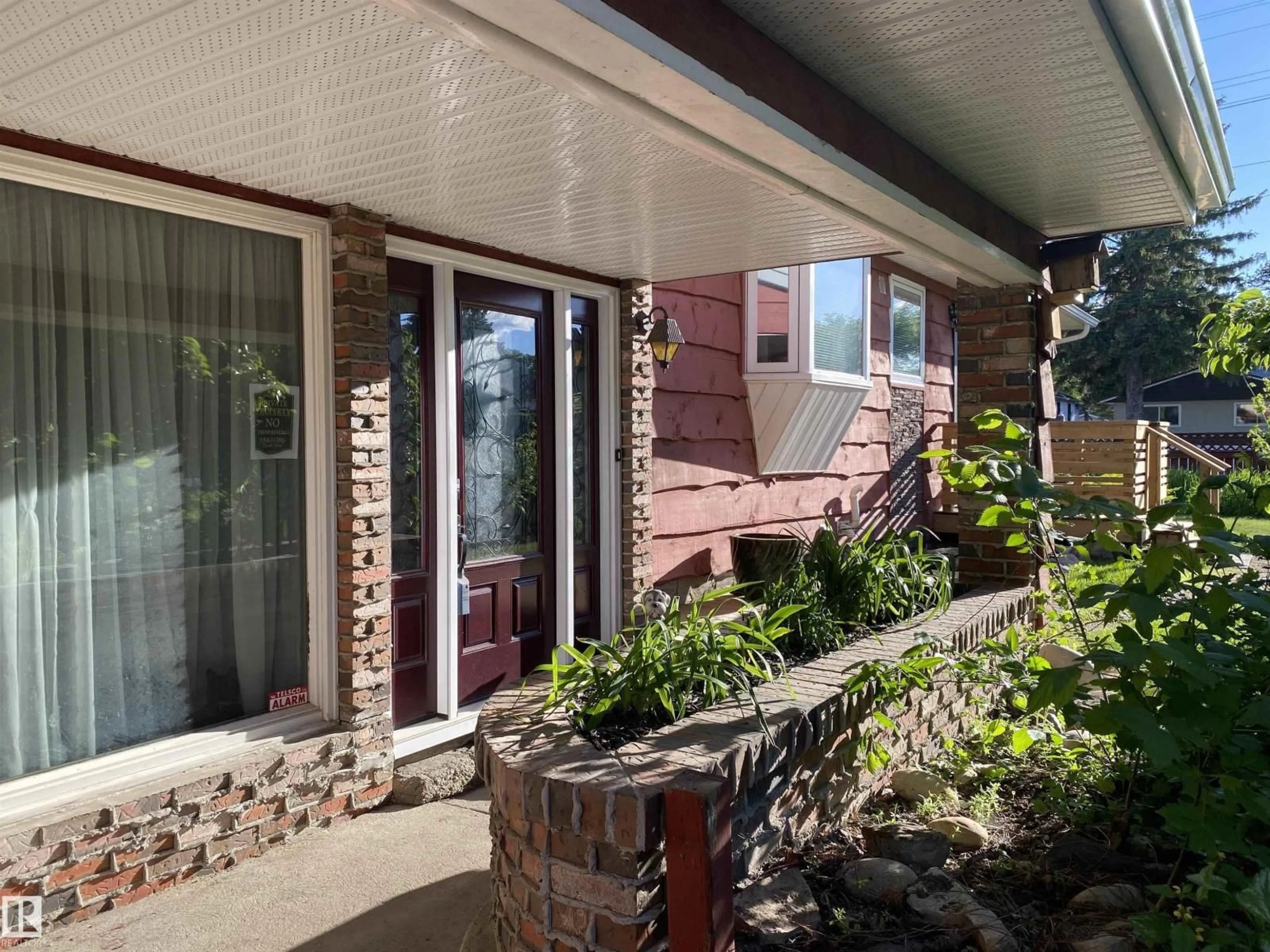 Unknown for NW - 12137 50 ST, Edmonton Alberta T5W3C6