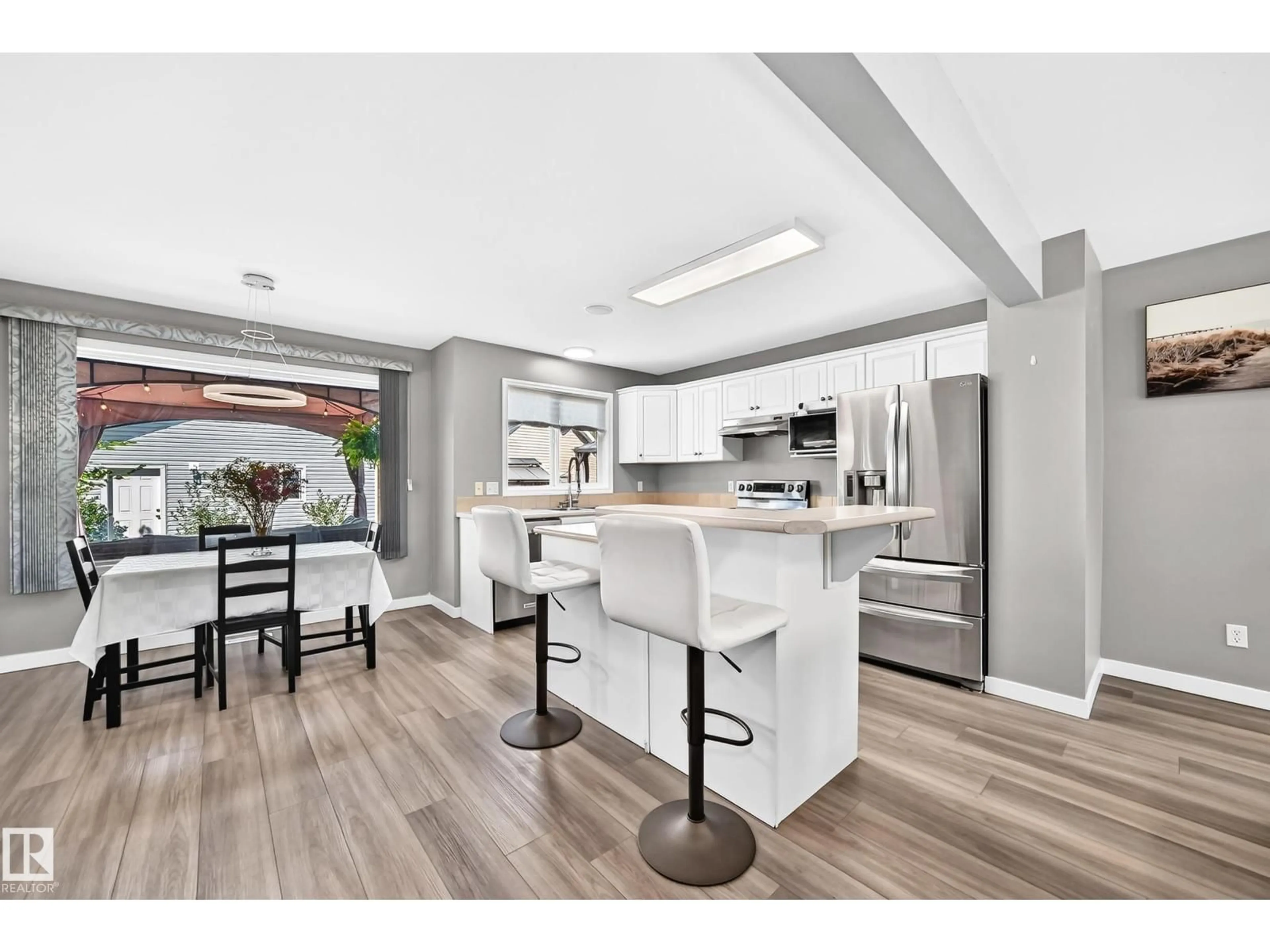 Open concept kitchen, unknown for SW - 7824 14 AV, Edmonton Alberta T6X1H3