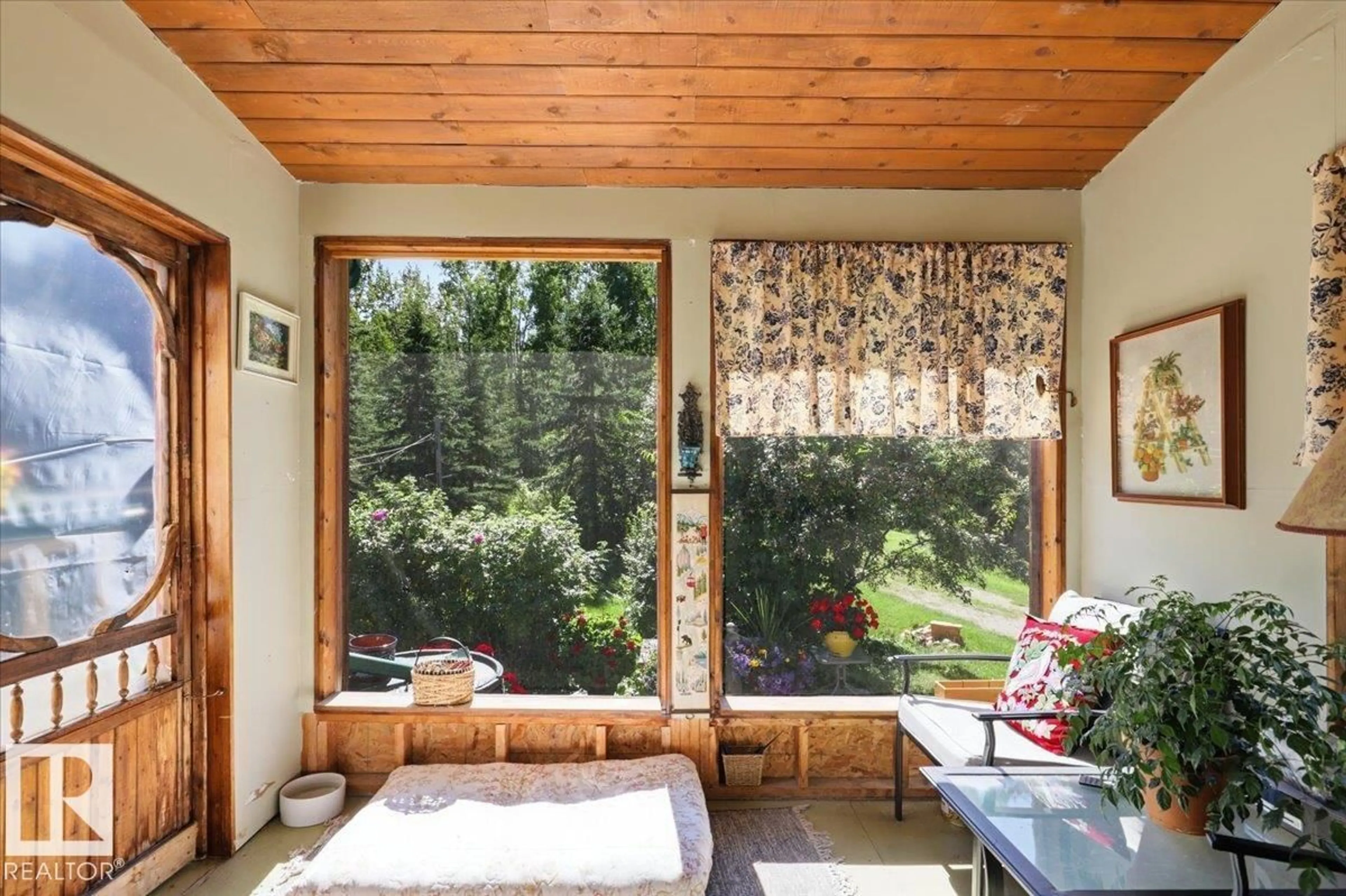 Patio, forest/trees view for 461077 RGE ROAD 11, Rural Wetaskiwin County Alberta T0C2V0