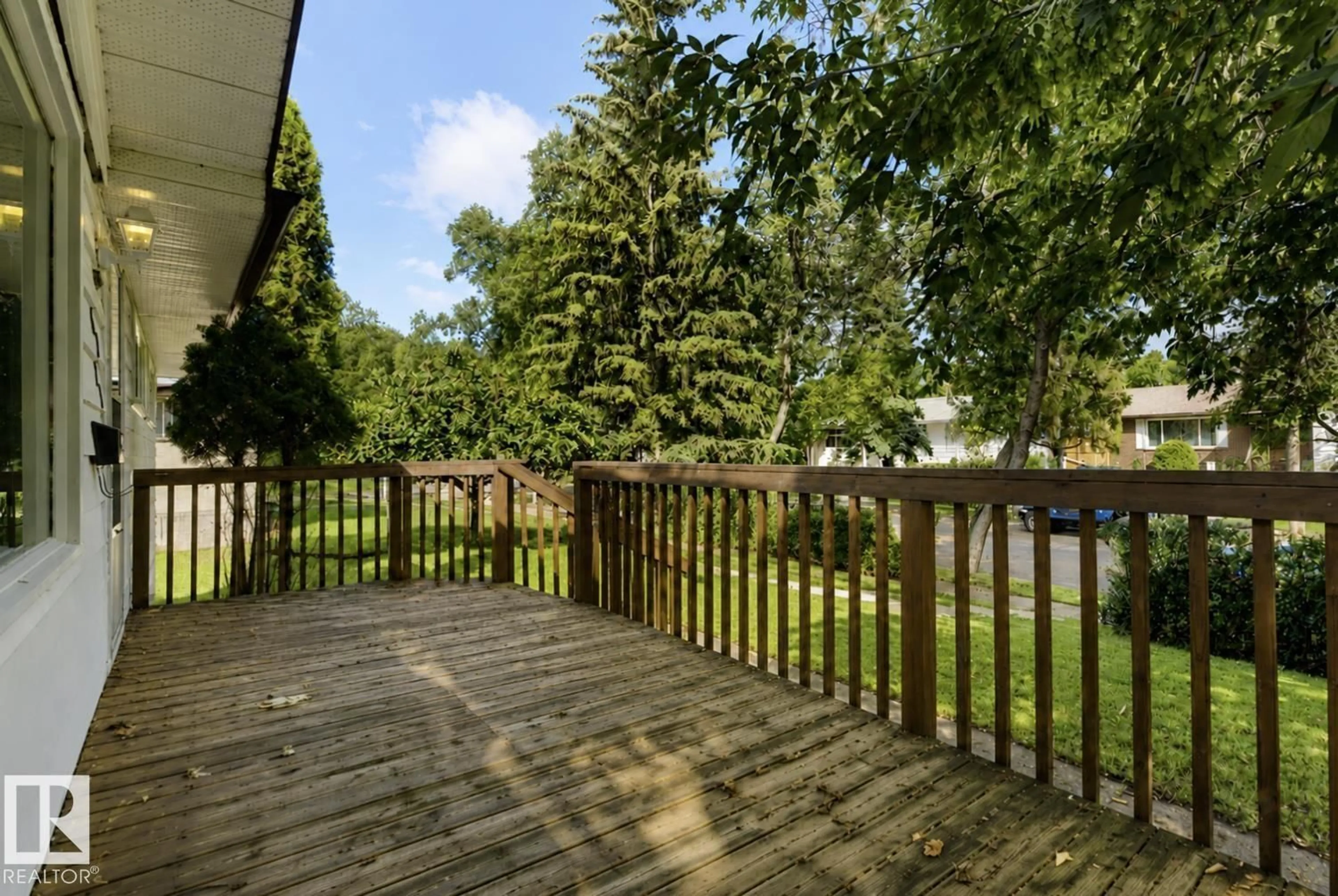 Patio, unknown for 6221 44B AVENUE, Camrose Alberta T4V0B5