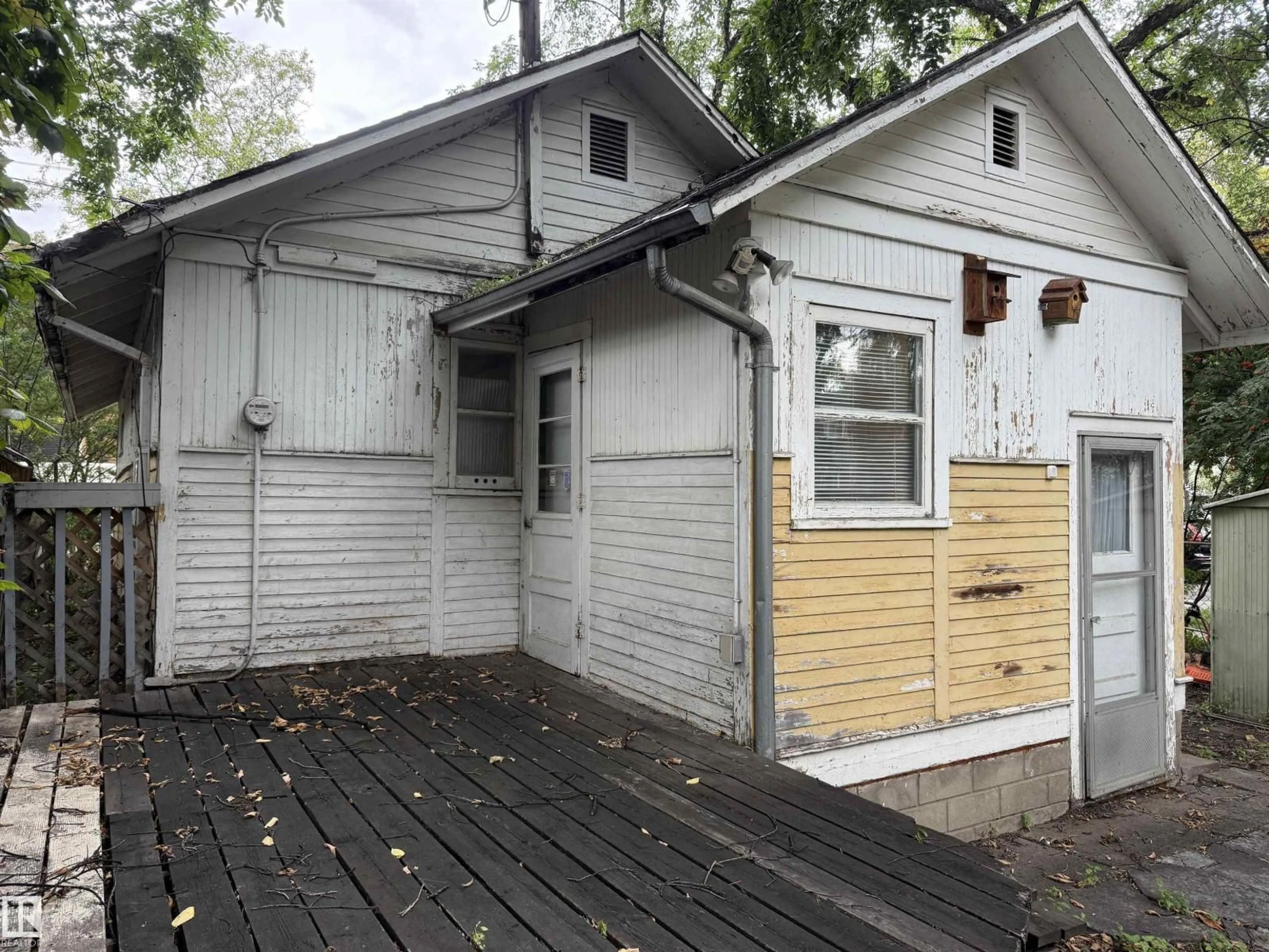 Unknown for 8621 100 ST, Edmonton Alberta T6E3Y2