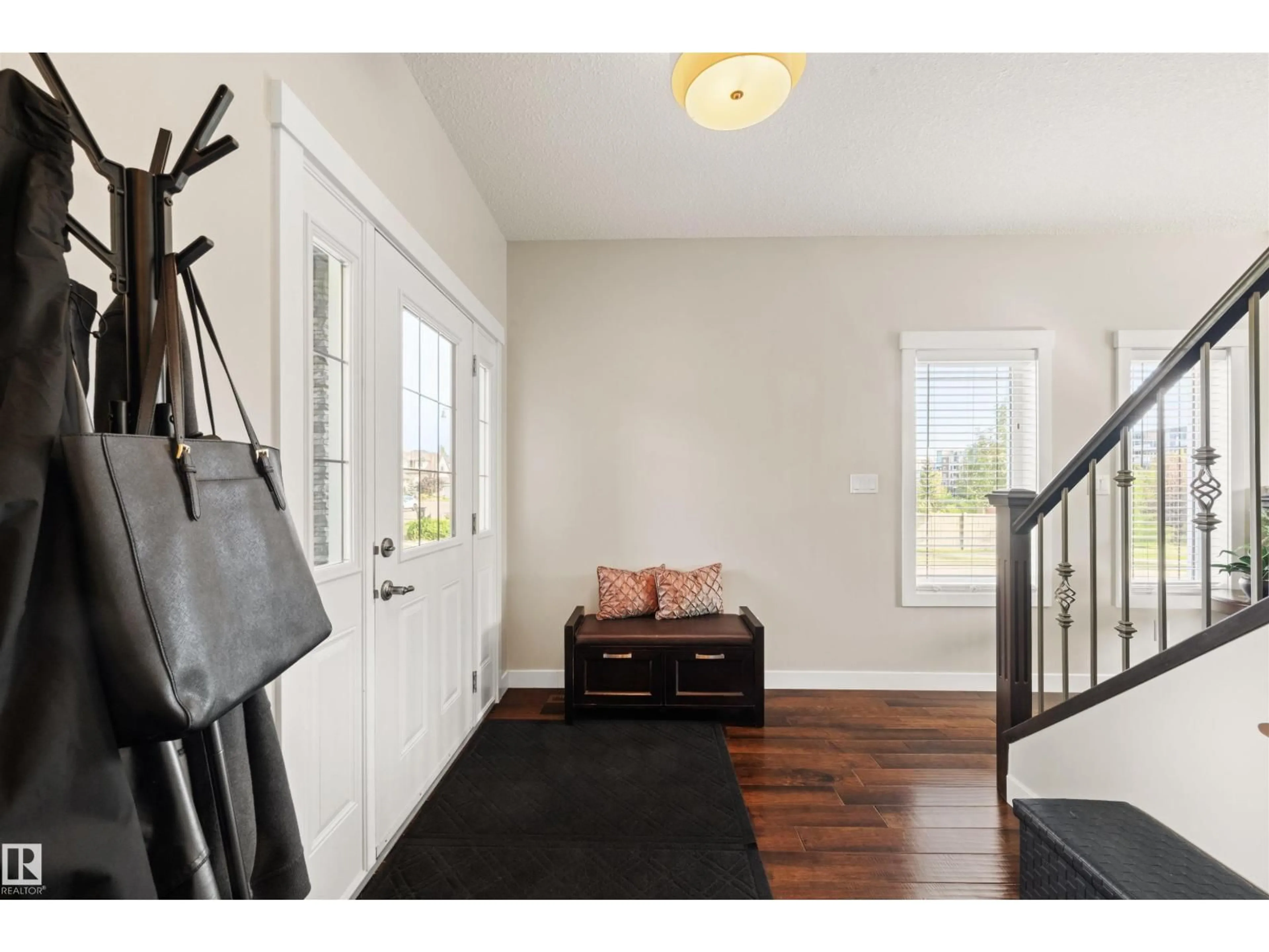 Indoor entryway for 1457 WATES LI SW, Edmonton Alberta T6W0V1