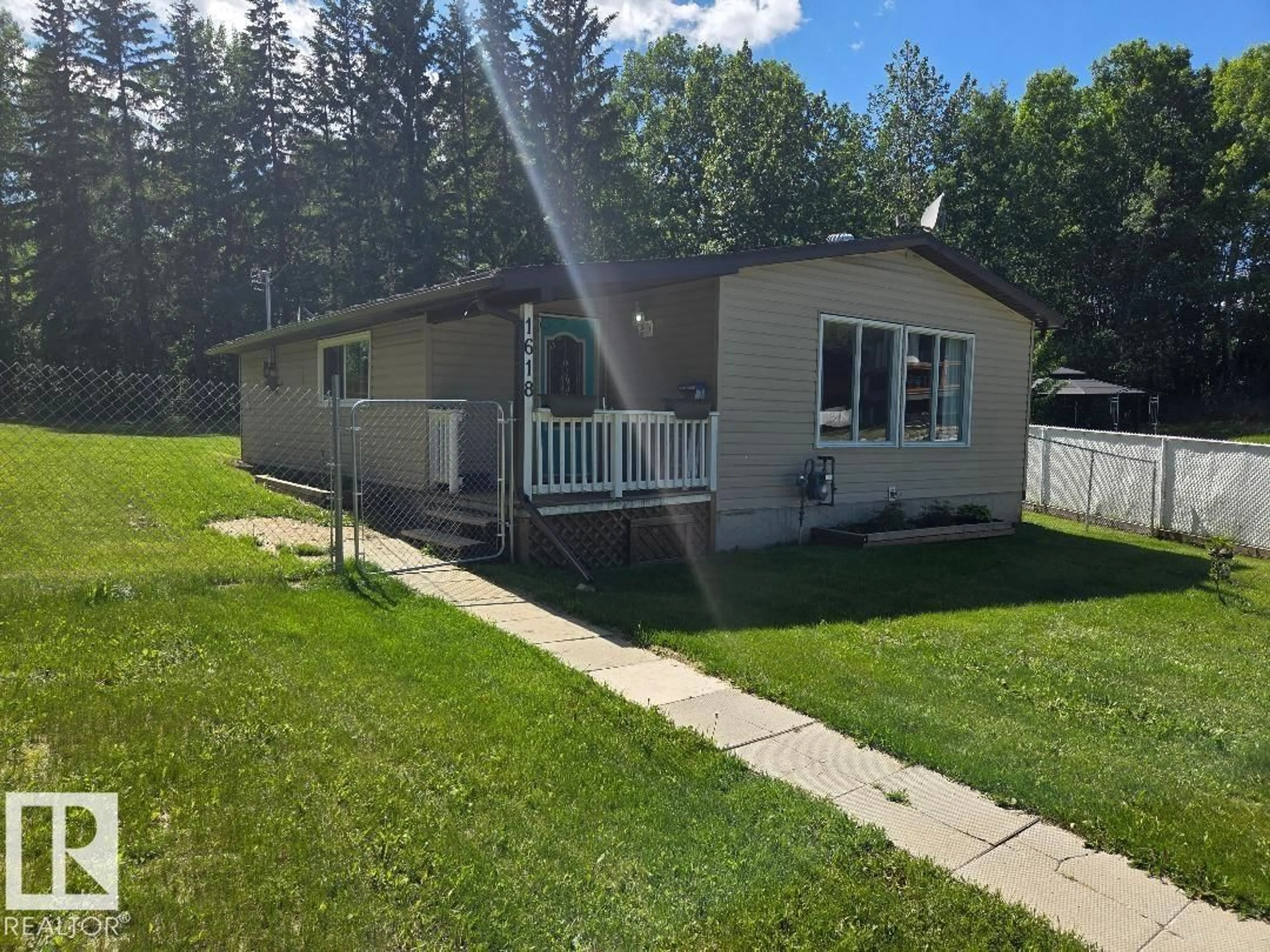 Unknown for 1618 MARINE CR, Rural Lac Ste. Anne County Alberta T0E0A2
