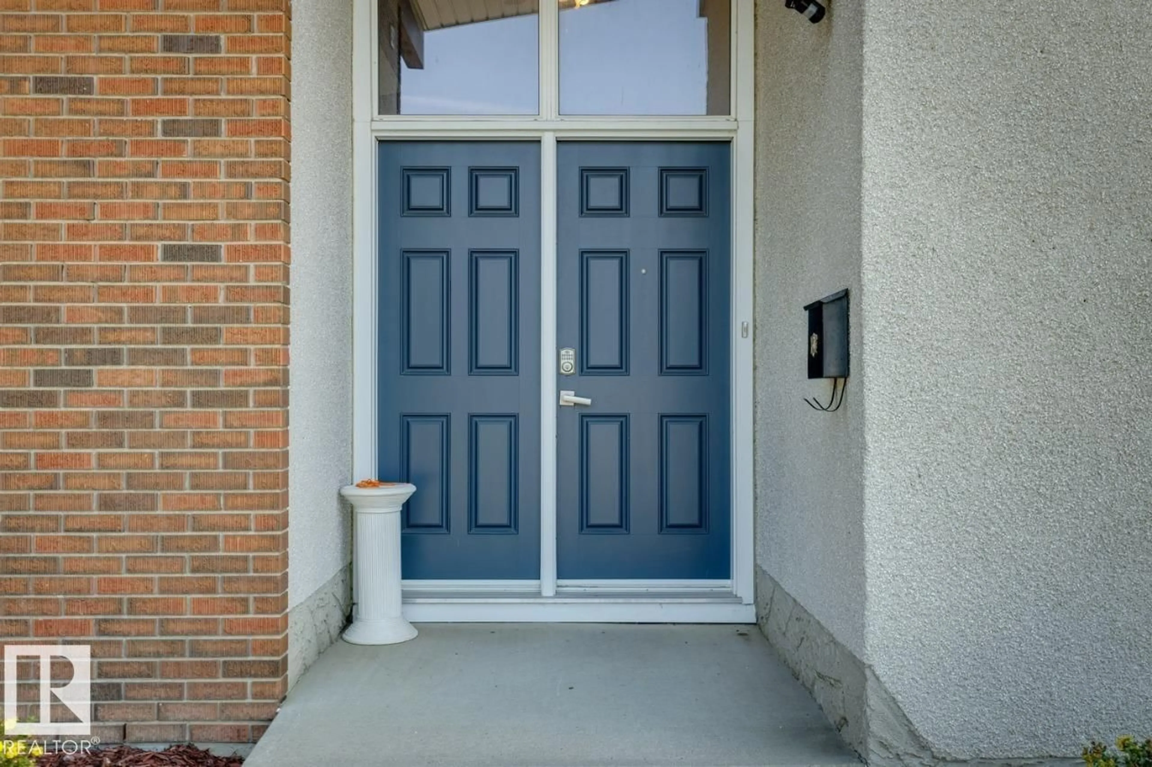 Indoor entryway for 14011 71 ST, Edmonton Alberta T5C0N3