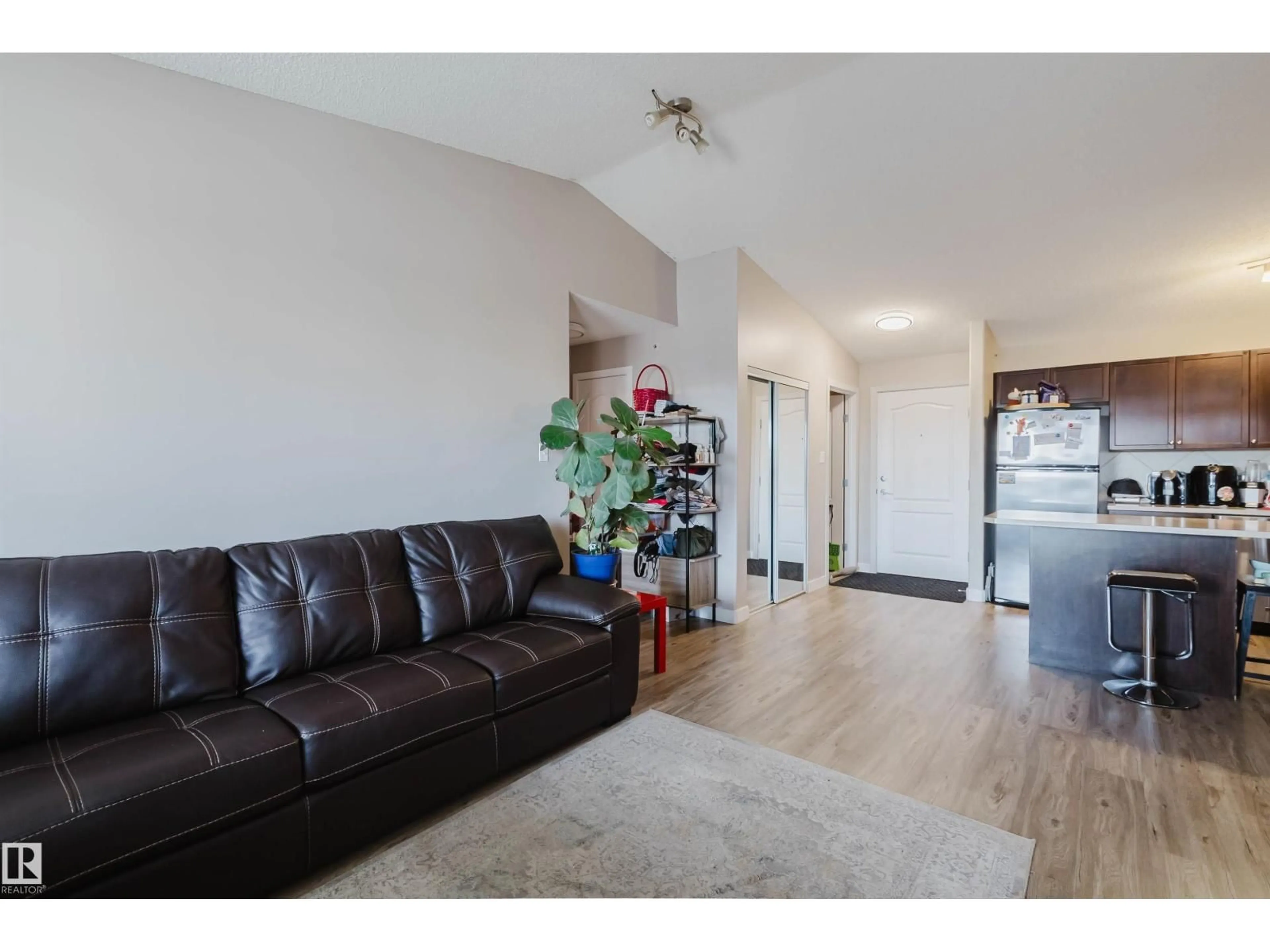 Living room with furniture, unknown for 7327 - 7428 SOUTH TERWILLEGAR DR, Edmonton Alberta T6R0L8