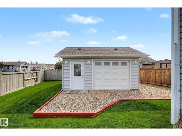 3029 ASPEN WD, Leduc 2