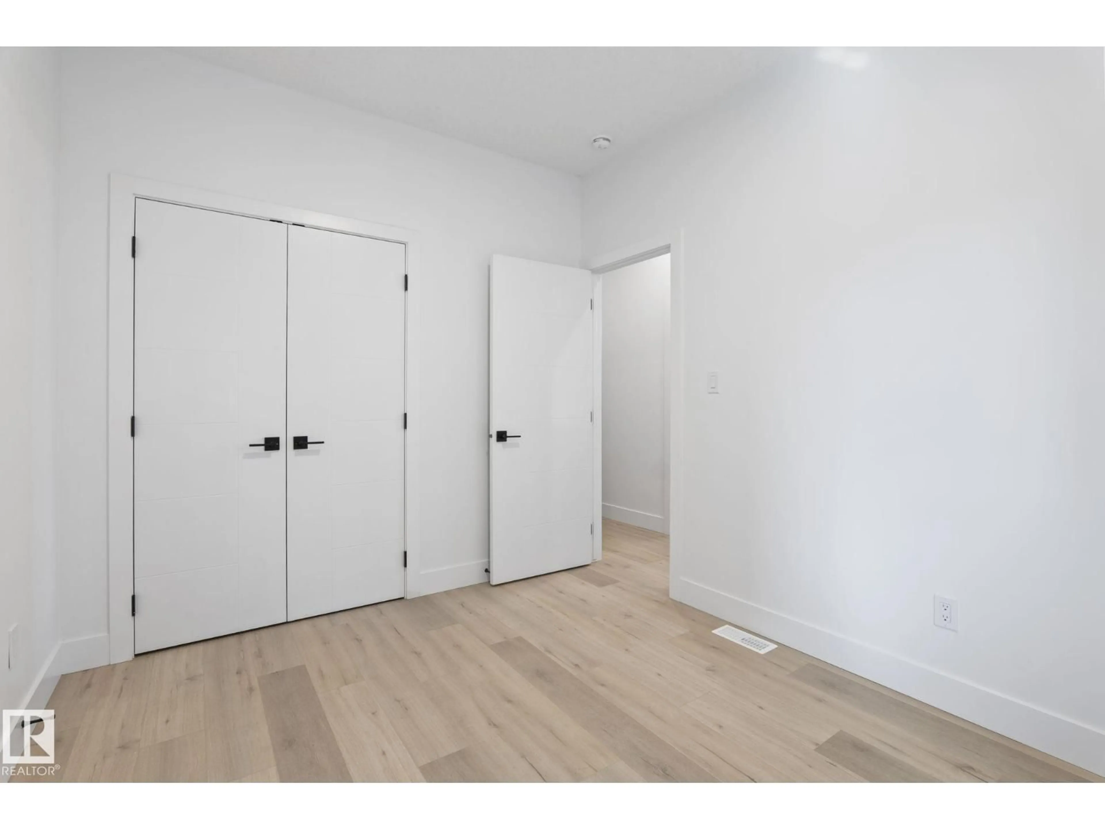 Storage room or clothes room or walk-in closet for SW - 6424 29 AV, Edmonton Alberta T6X3M8