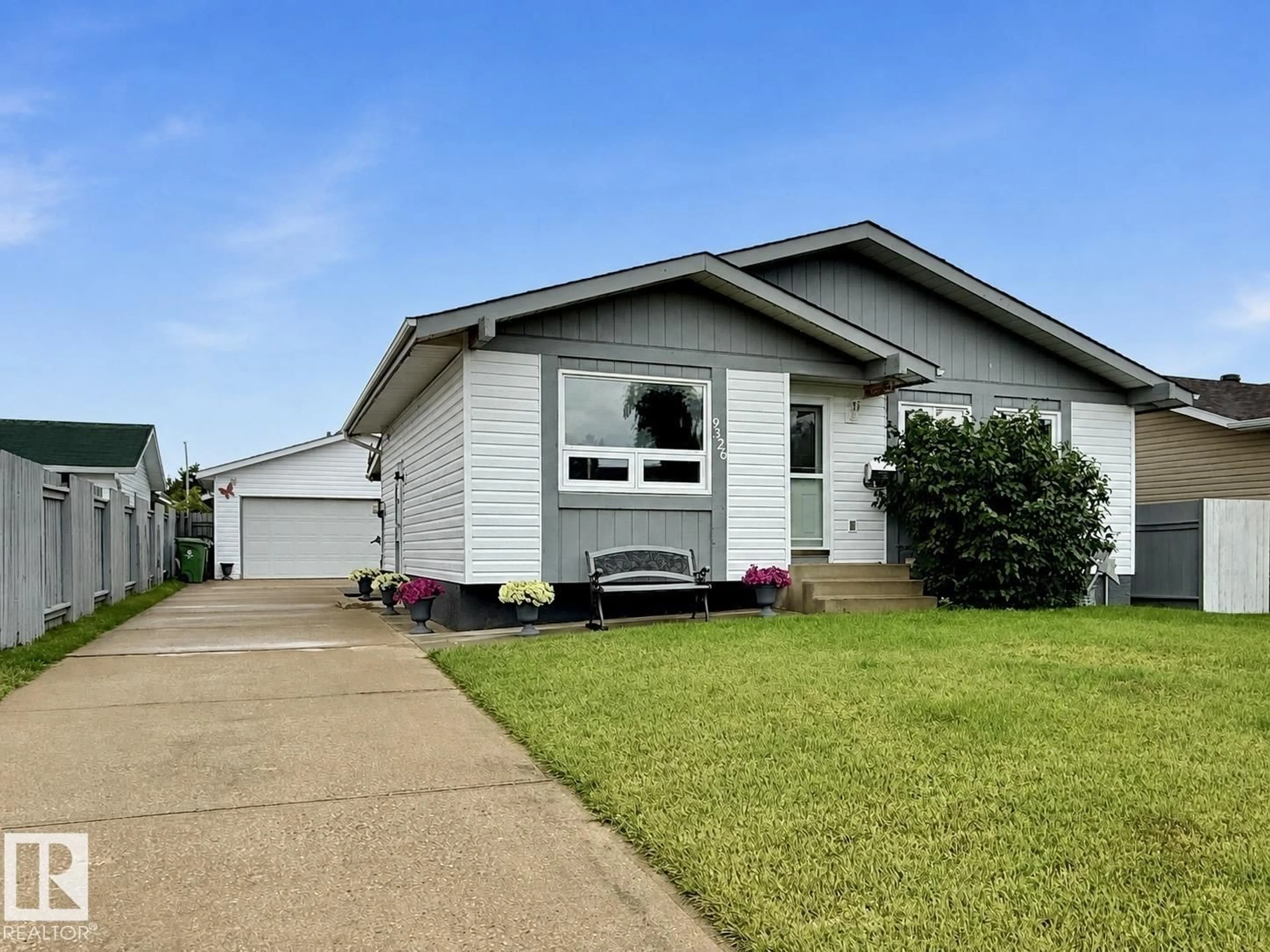 Home with vinyl exterior material, street for 9326 81 ST, Fort Saskatchewan Alberta T8L3L2