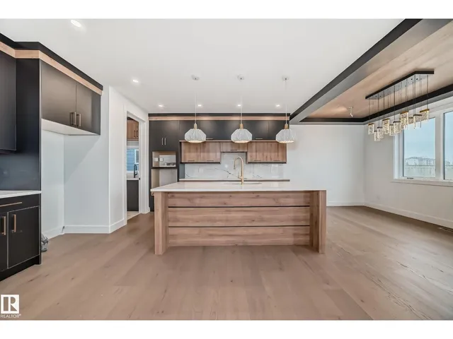 NW - 8418 223 A ST, Edmonton 3