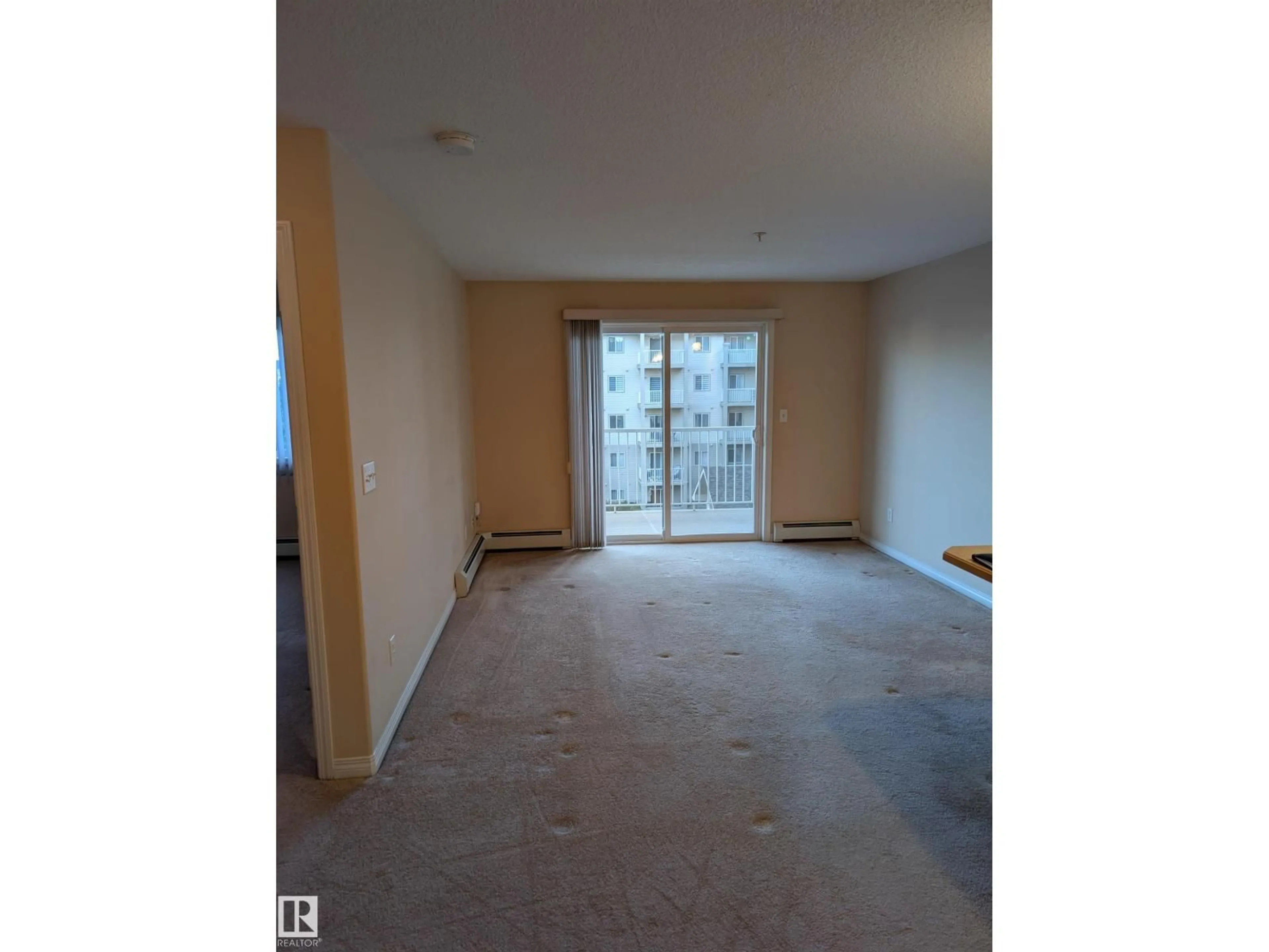 A pic of a room for 427 - 7511 171 ST NW, Edmonton Alberta T5T6S7