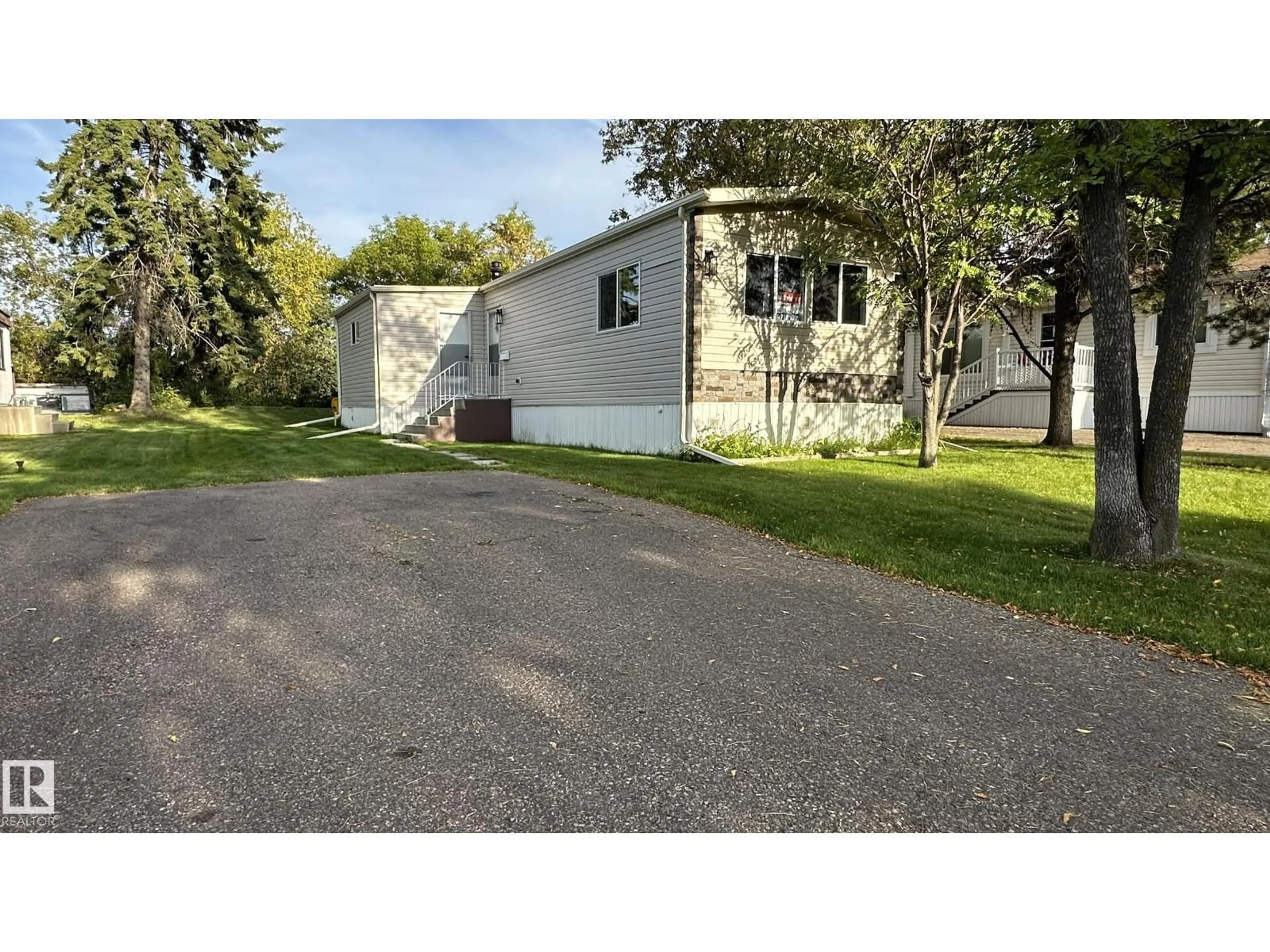 Unknown for 44 RIM RD, Edmonton Alberta T6P1G7
