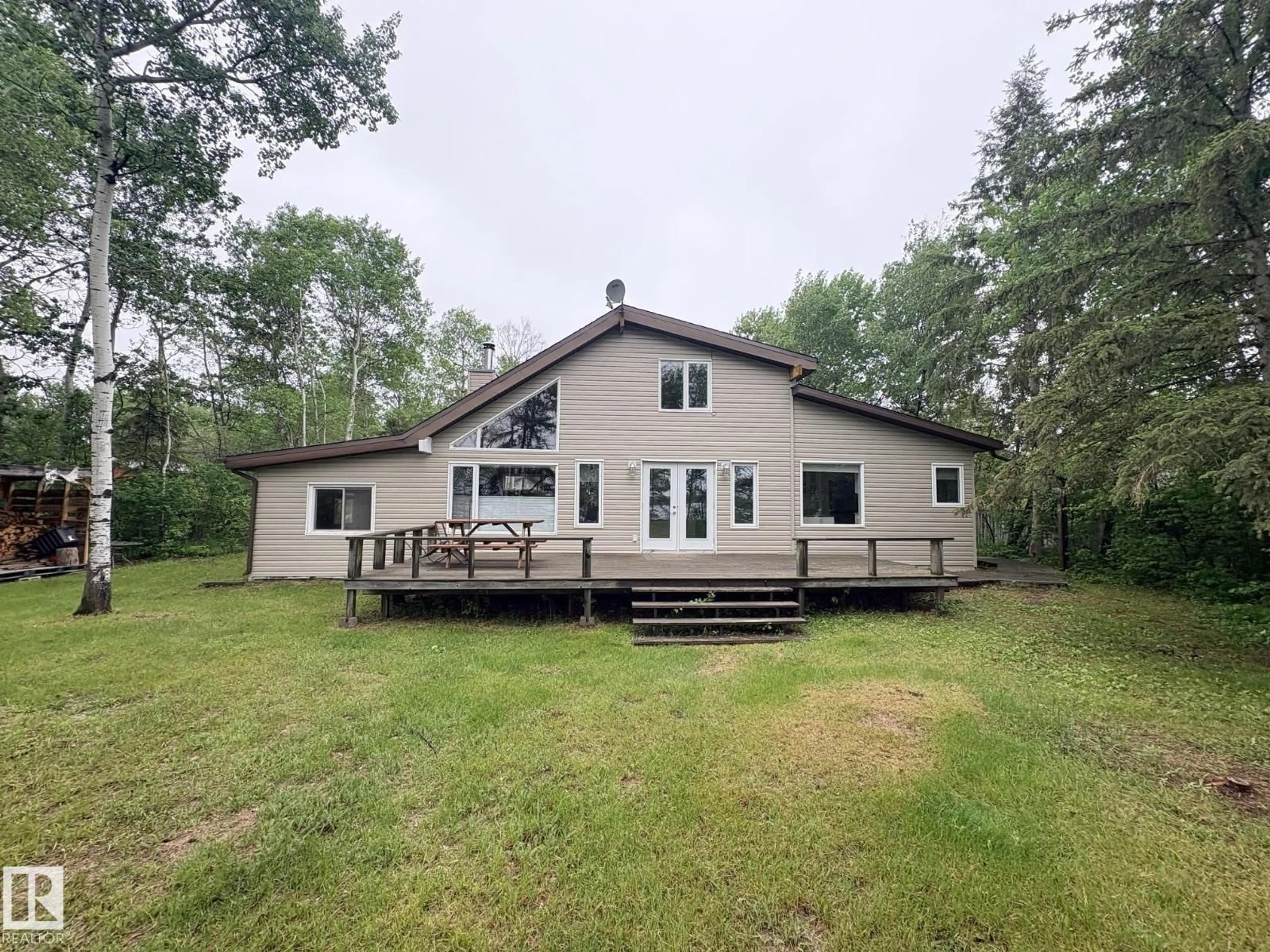 A pic from outside/outdoor area/front of a property/back of a property/a pic from drone, unknown for 4 KINGBIRD RD, Rural Bonnyville M.D. Alberta T9N2J6