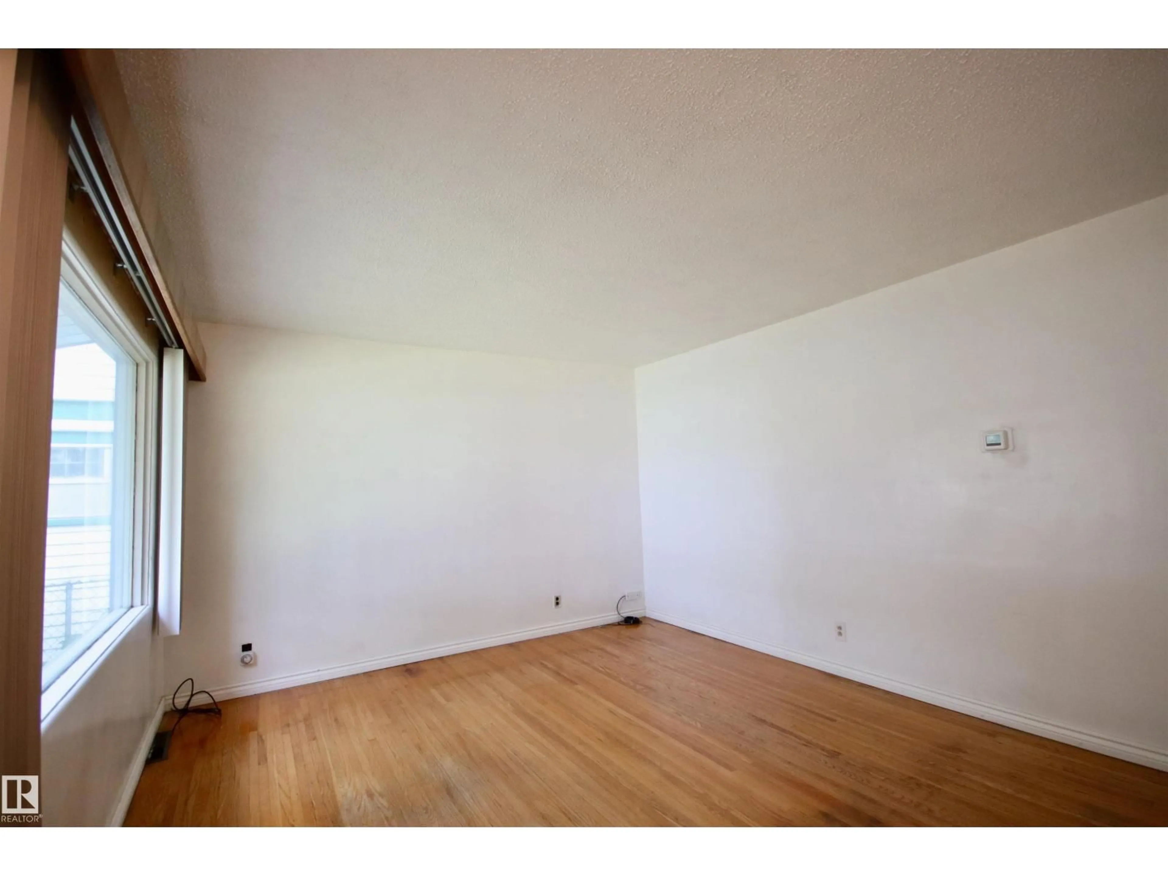 A pic of a room for NW - 12936 115 ST, Edmonton Alberta T5E5G1