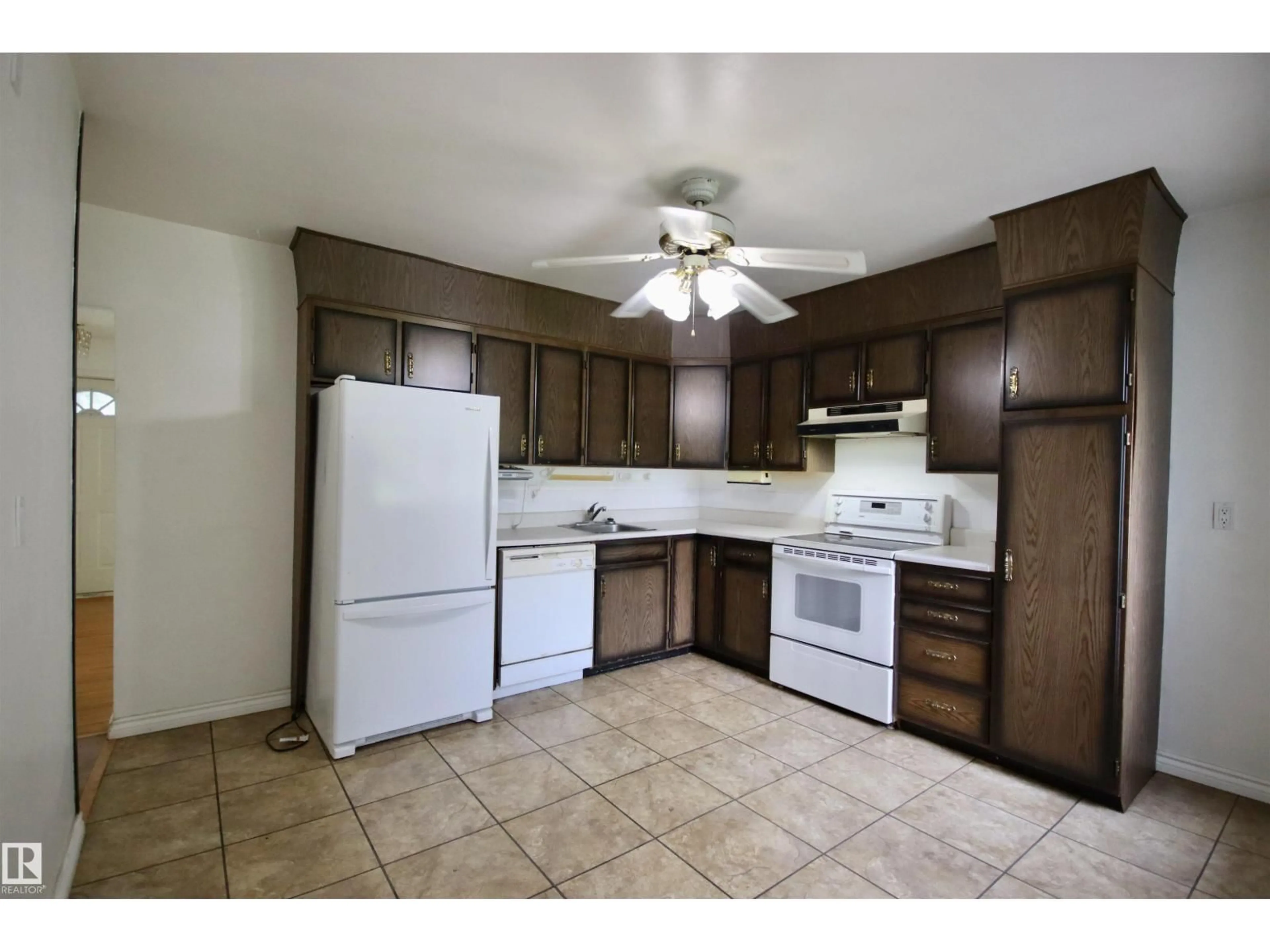 Standard kitchen, unknown for NW - 12936 115 ST, Edmonton Alberta T5E5G1