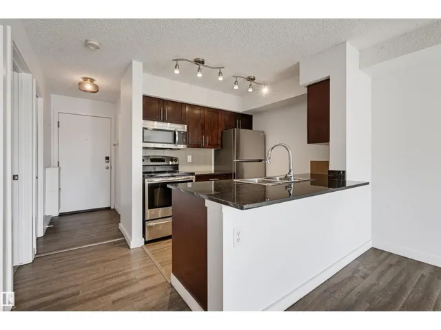 #309 - 1060 MCCONACHIE BV, Edmonton 3