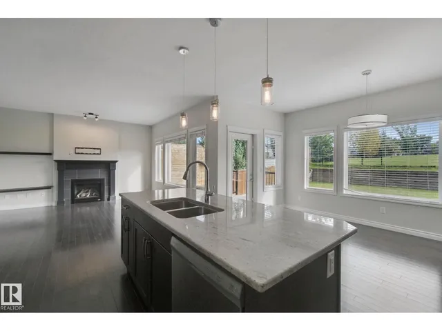 51 VIVIAN WY, Spruce Grove 5