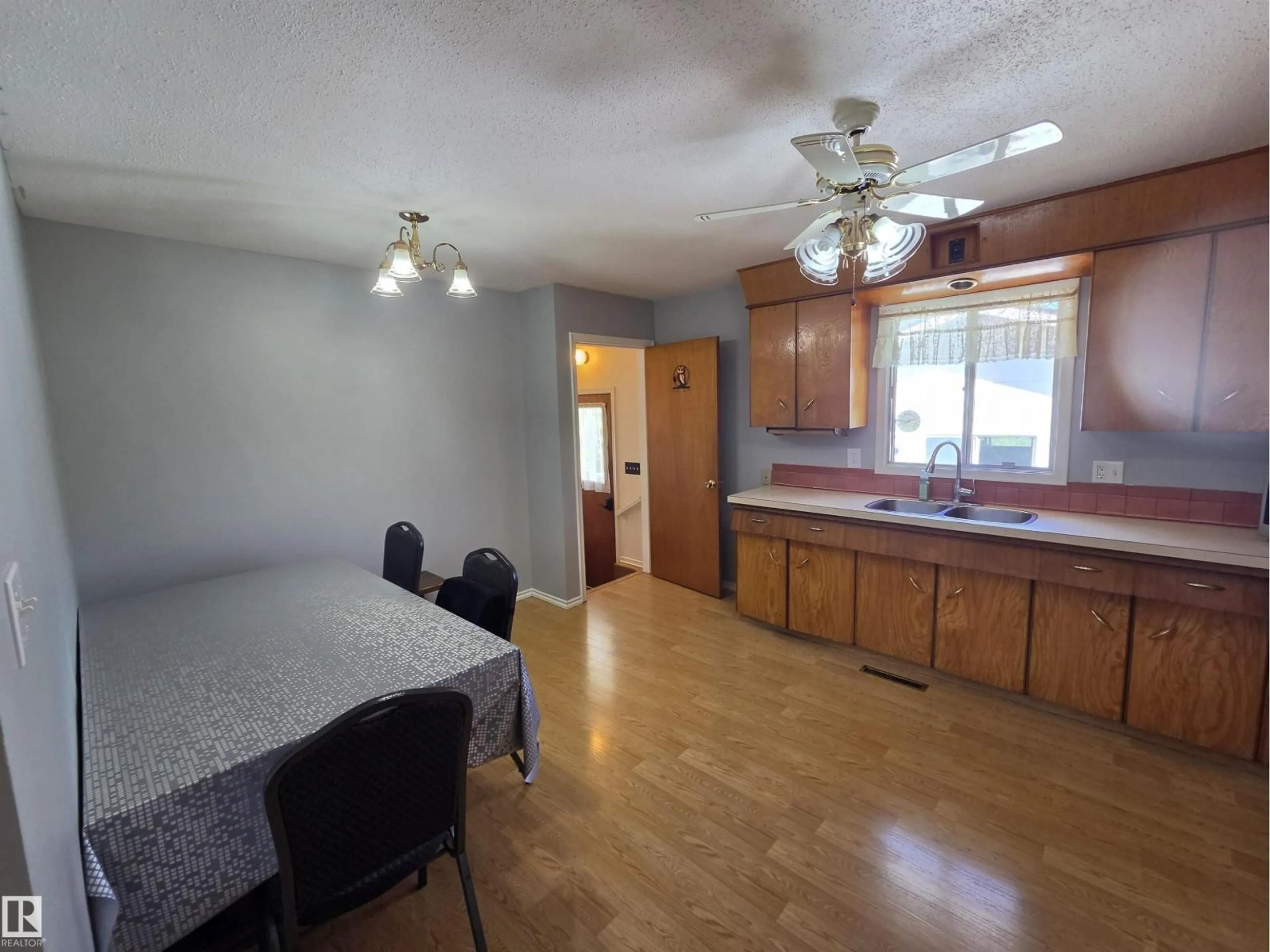 A pic of a room for 4721 44 AVE, Bonnyville Town Alberta T9N1N8