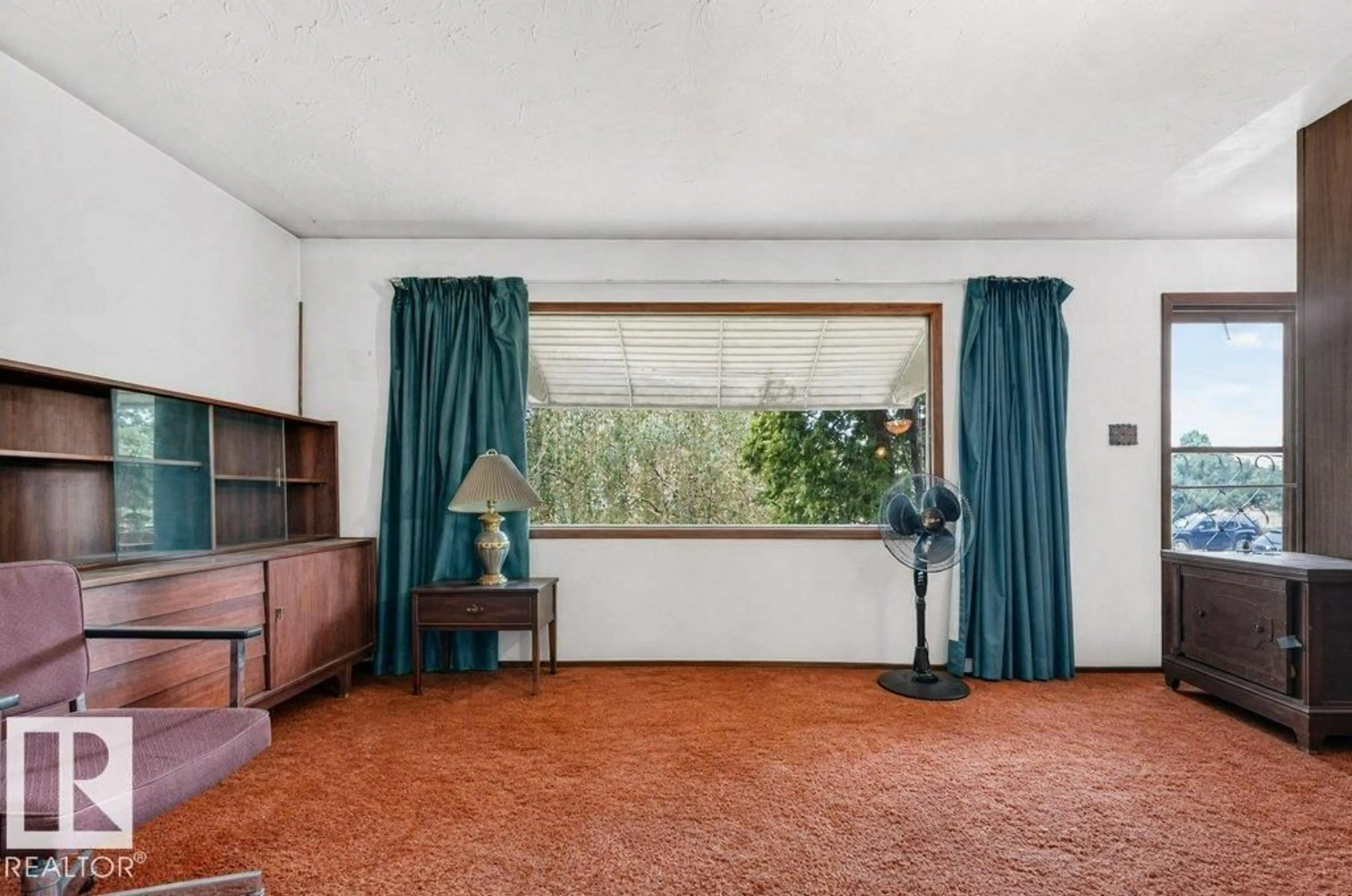 A pic of a room for 12705 87 ST, Edmonton Alberta T5E3C8
