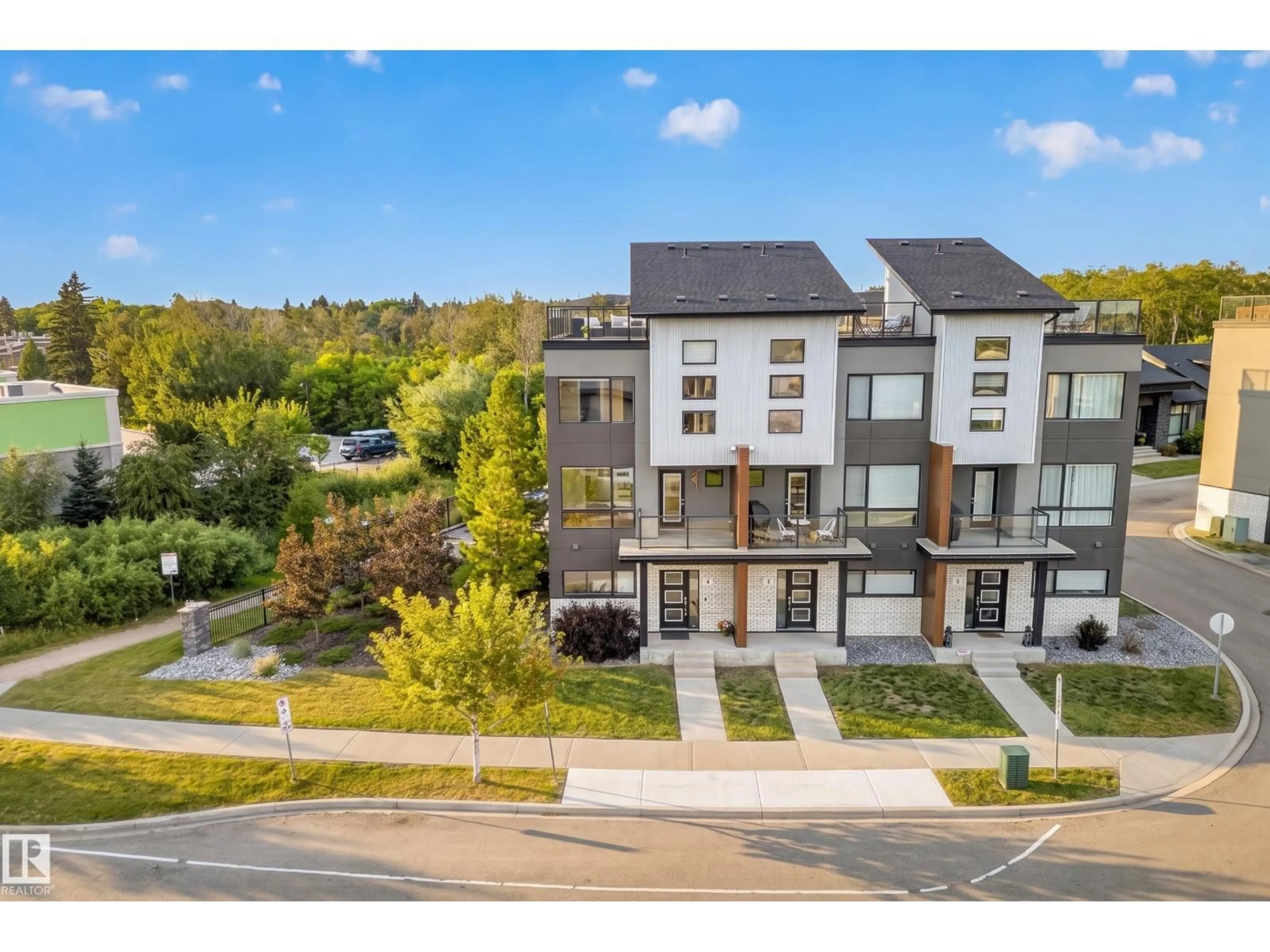 A pic from outside/outdoor area/front of a property/back of a property/a pic from drone, unknown for 95 SALISBURY WY, Sherwood Park Alberta T8B0C1
