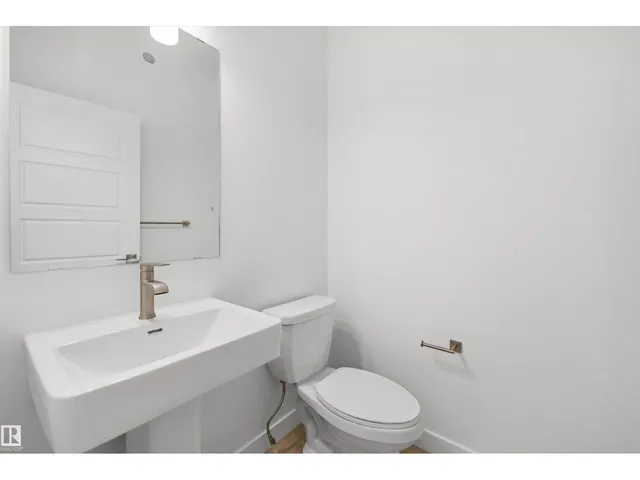 NW - 8704 183 AV, Edmonton 5