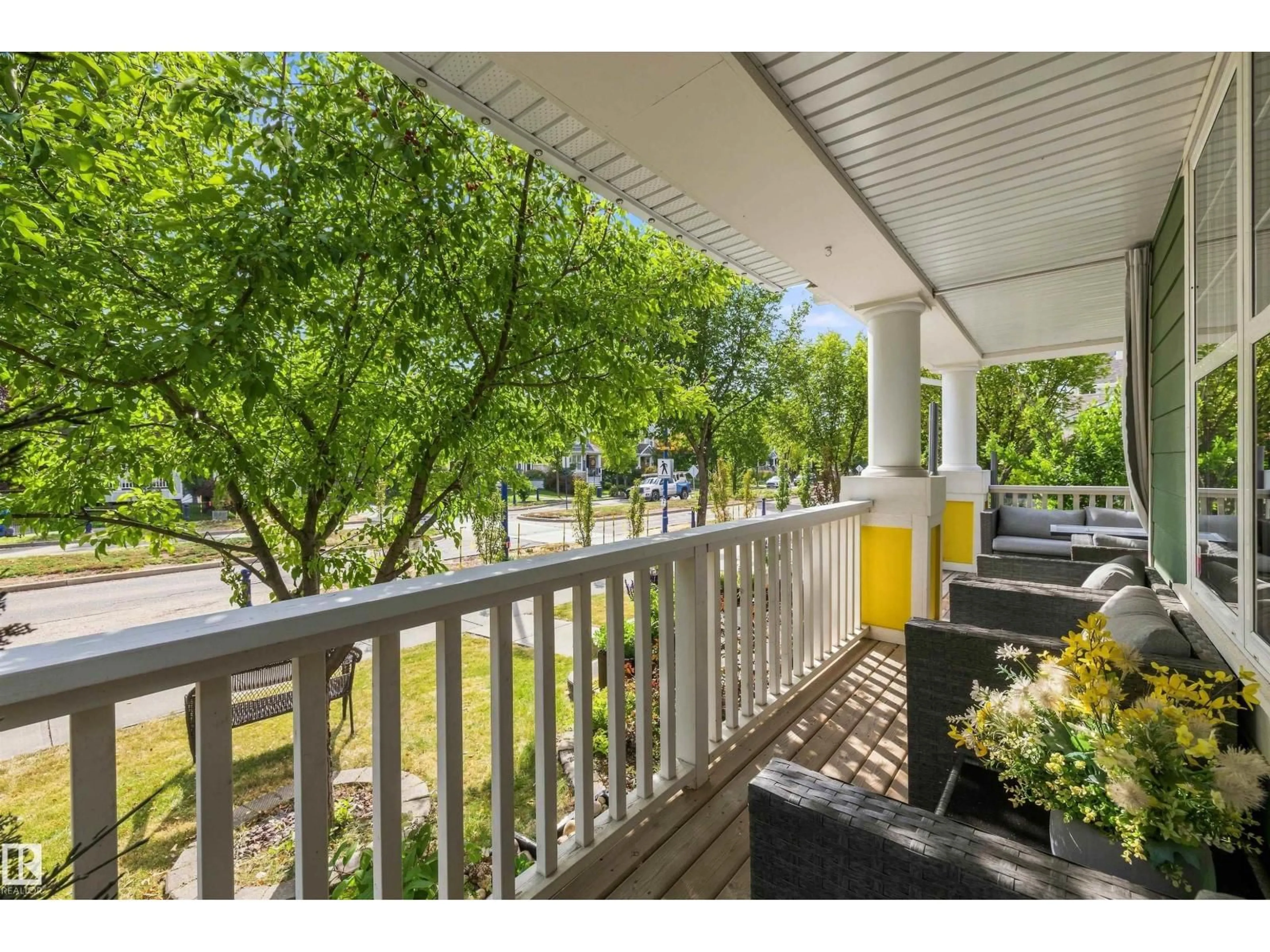 Patio, street for 8220 SUMMERSIDE GRANDE BV, Edmonton Alberta T6X0J2