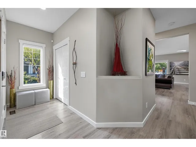 8220 SUMMERSIDE GRANDE BV, Edmonton 5