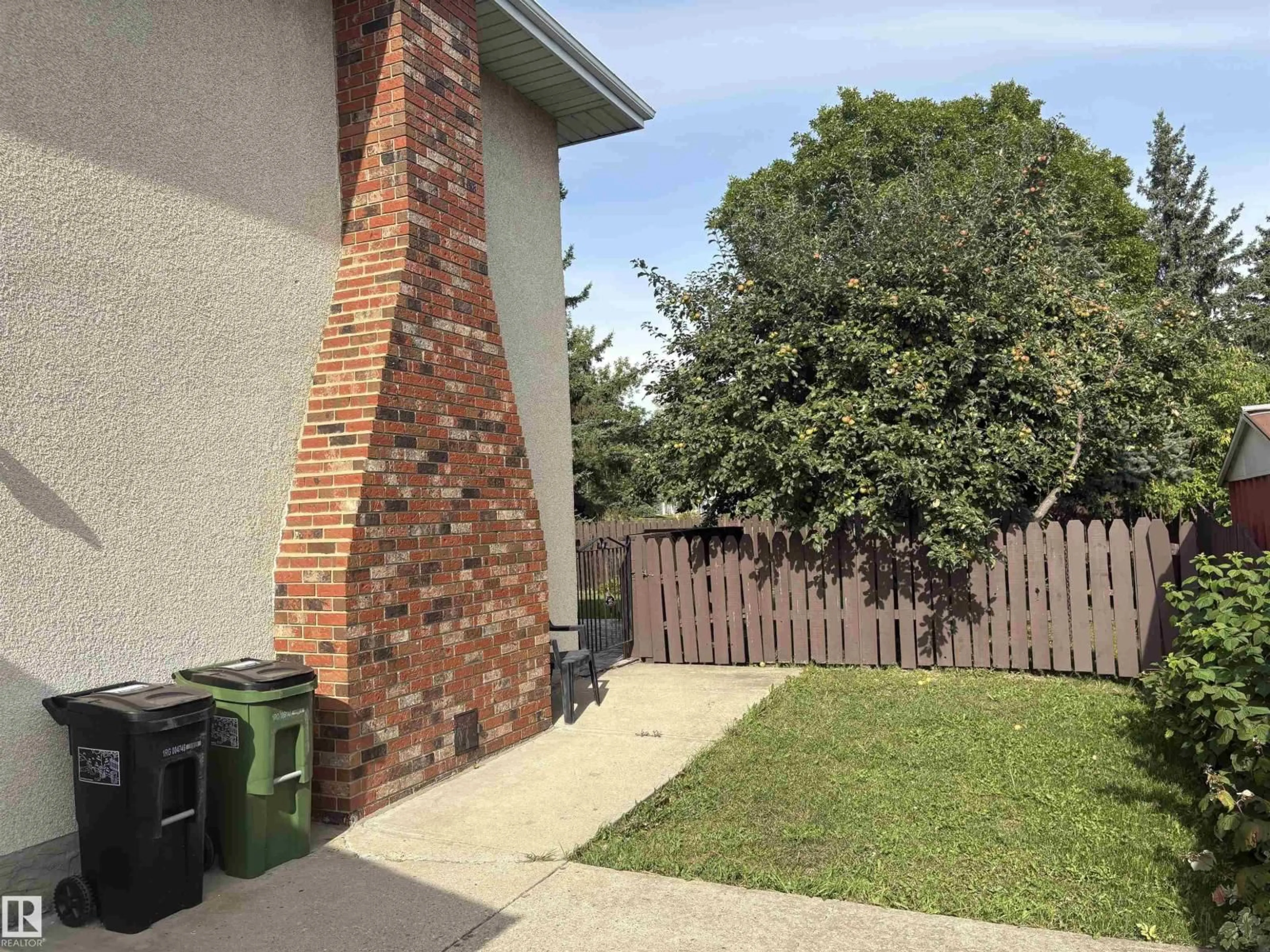 Patio, street for 4027 74 ST, Edmonton Alberta T6K0W7