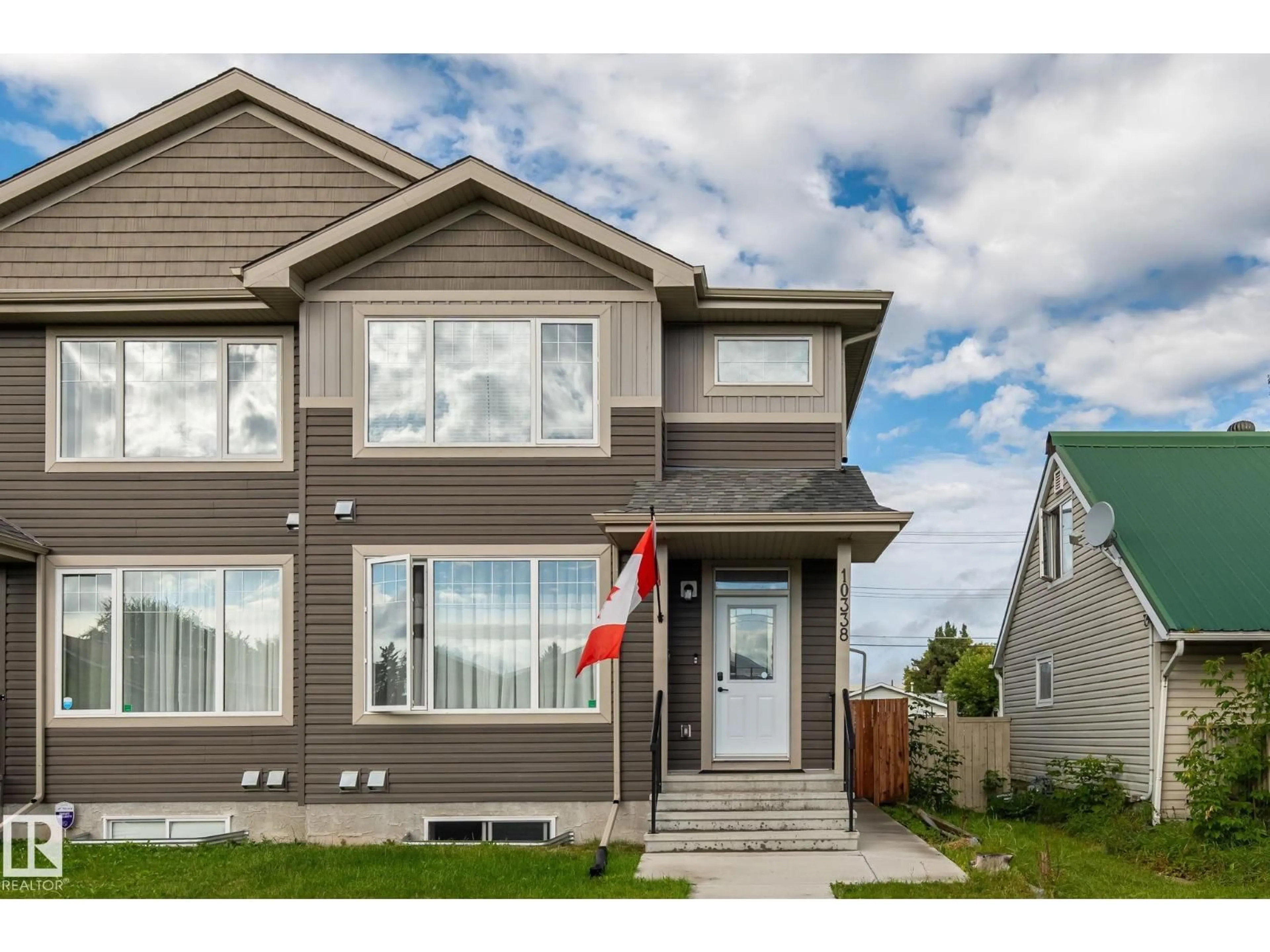 Home with vinyl exterior material, street for 10338 162 ST, Edmonton Alberta T5P3M2