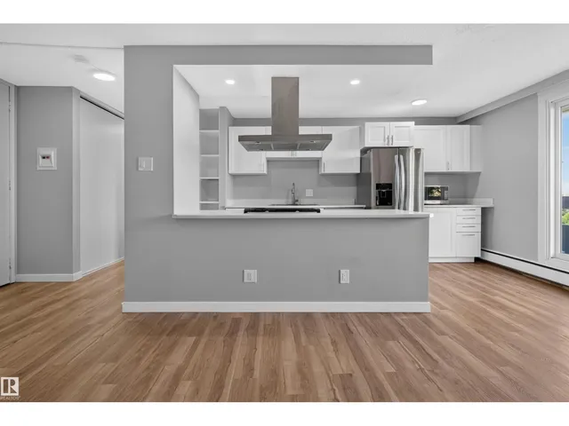 207 - 10883 SASKATCHEWAN DR NW, Edmonton 3