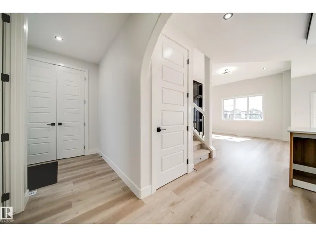 8527 183 AVE, Edmonton 5