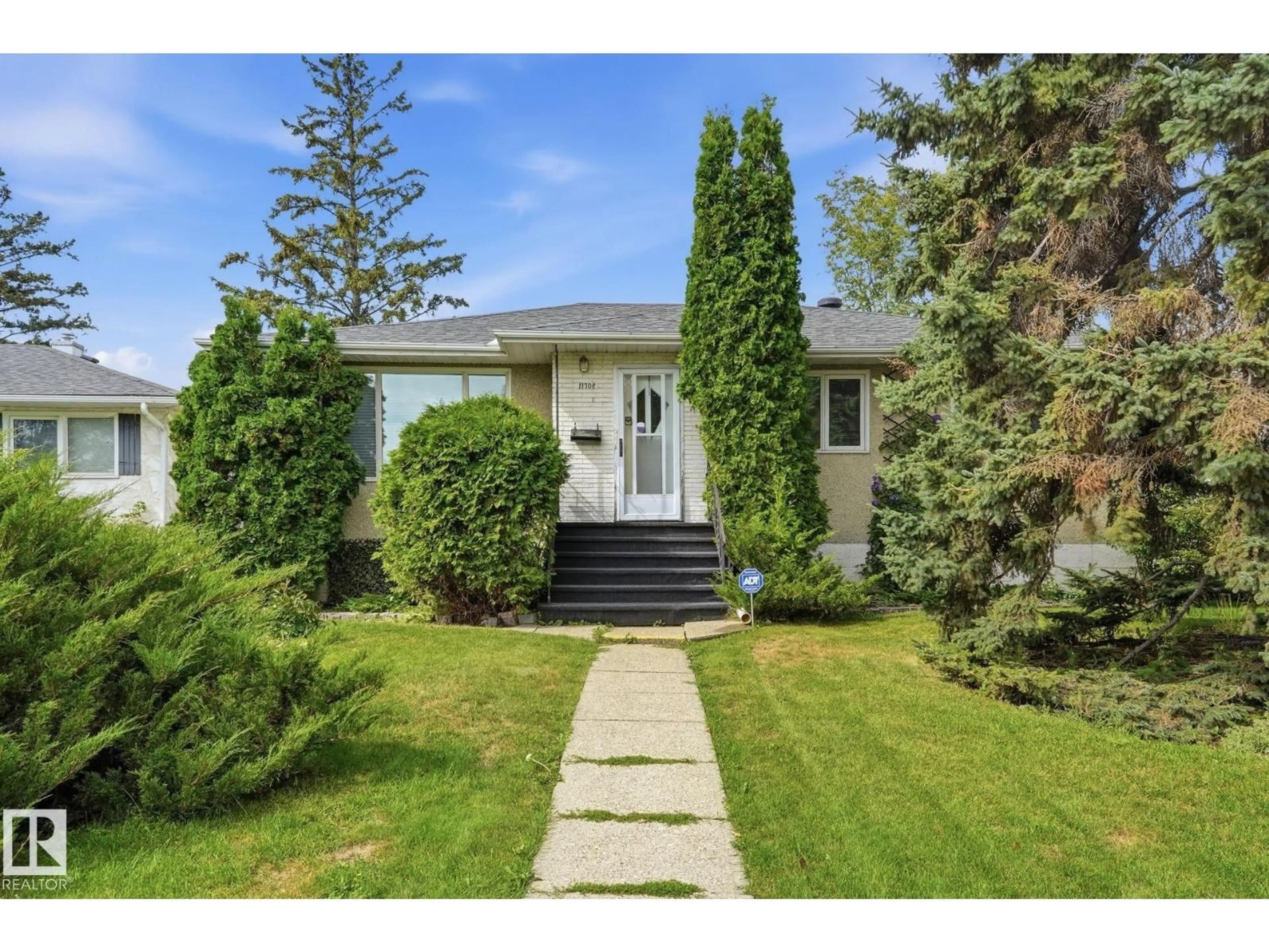Unknown for NW - 11708 135 ST, Edmonton Alberta T5M1L3