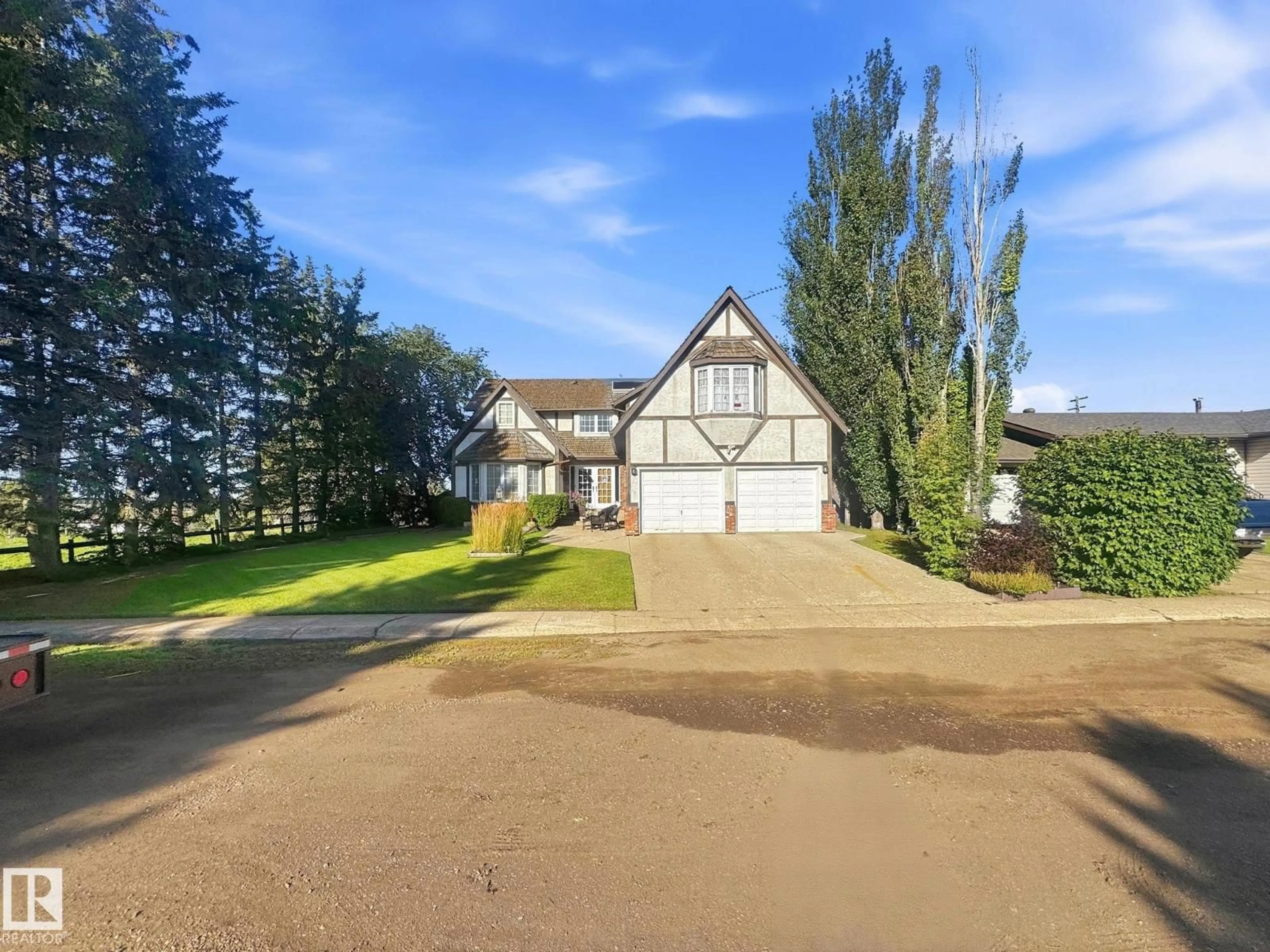 A pic from outside/outdoor area/front of a property/back of a property/a pic from drone, street for 4804 45 ST, Two Hills Alberta T0B4K0