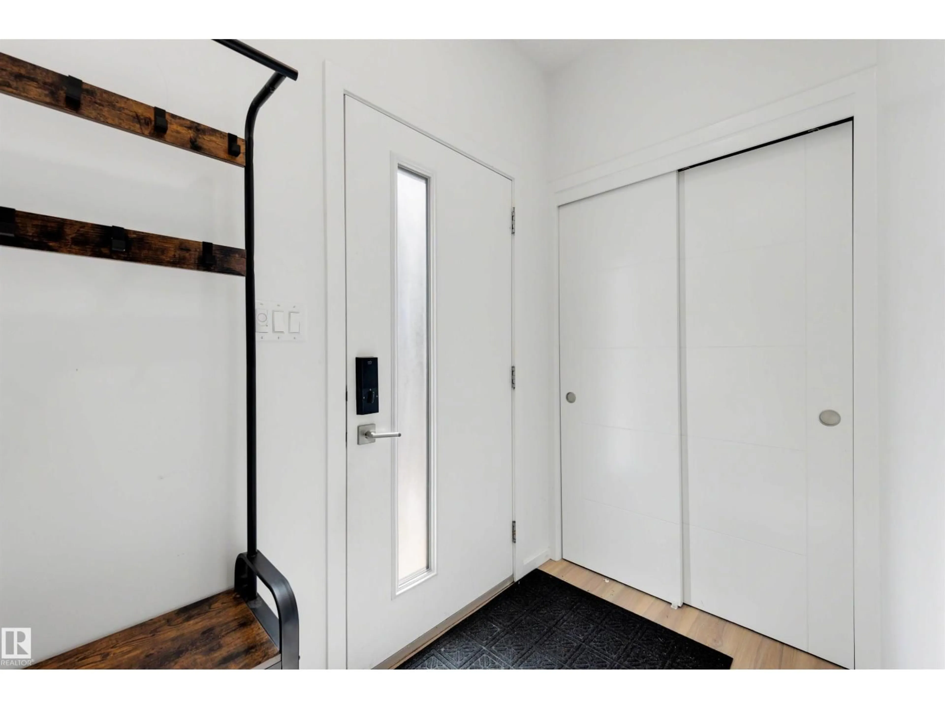 Indoor entryway for 11215 87 ST NW, Edmonton Alberta T5B3L7