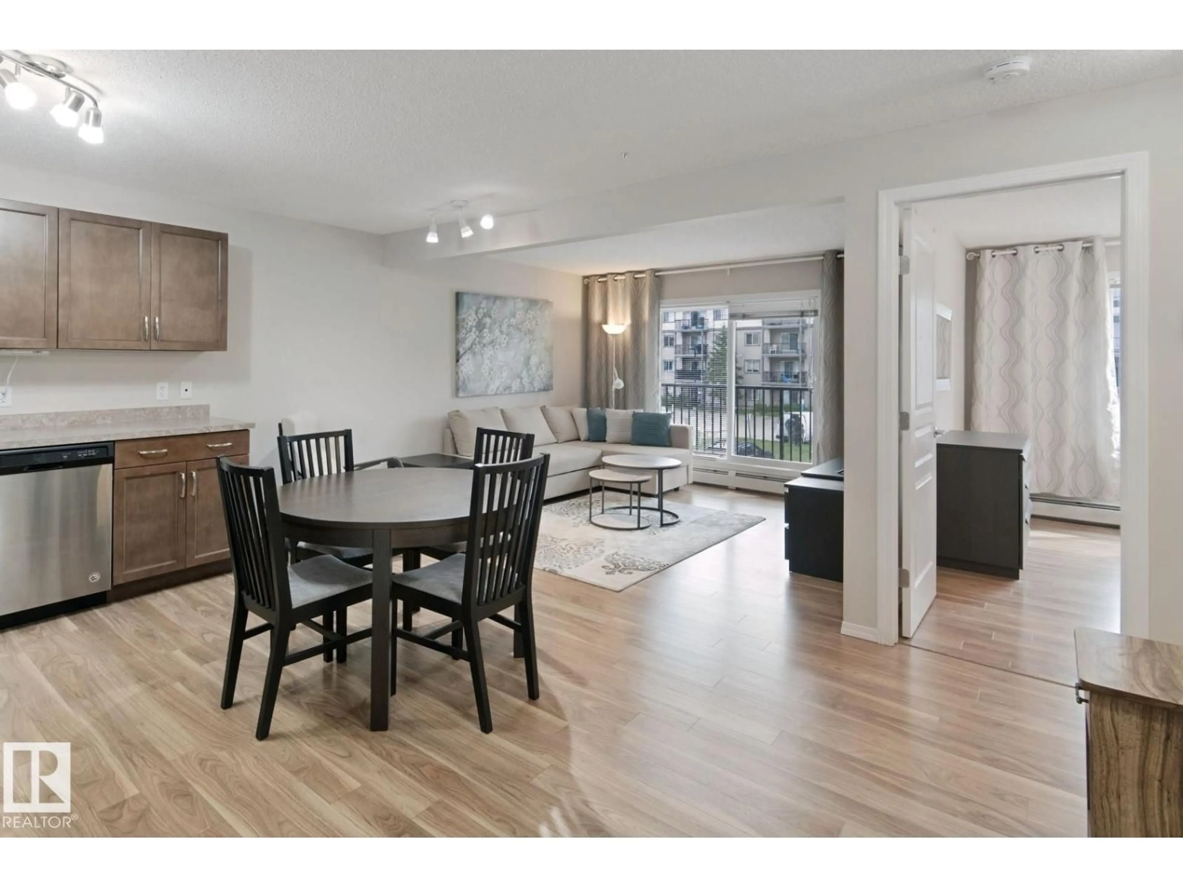 Unknown for 232 - 301 CLAREVIEW STATION DR, Edmonton Alberta T5Y0J4