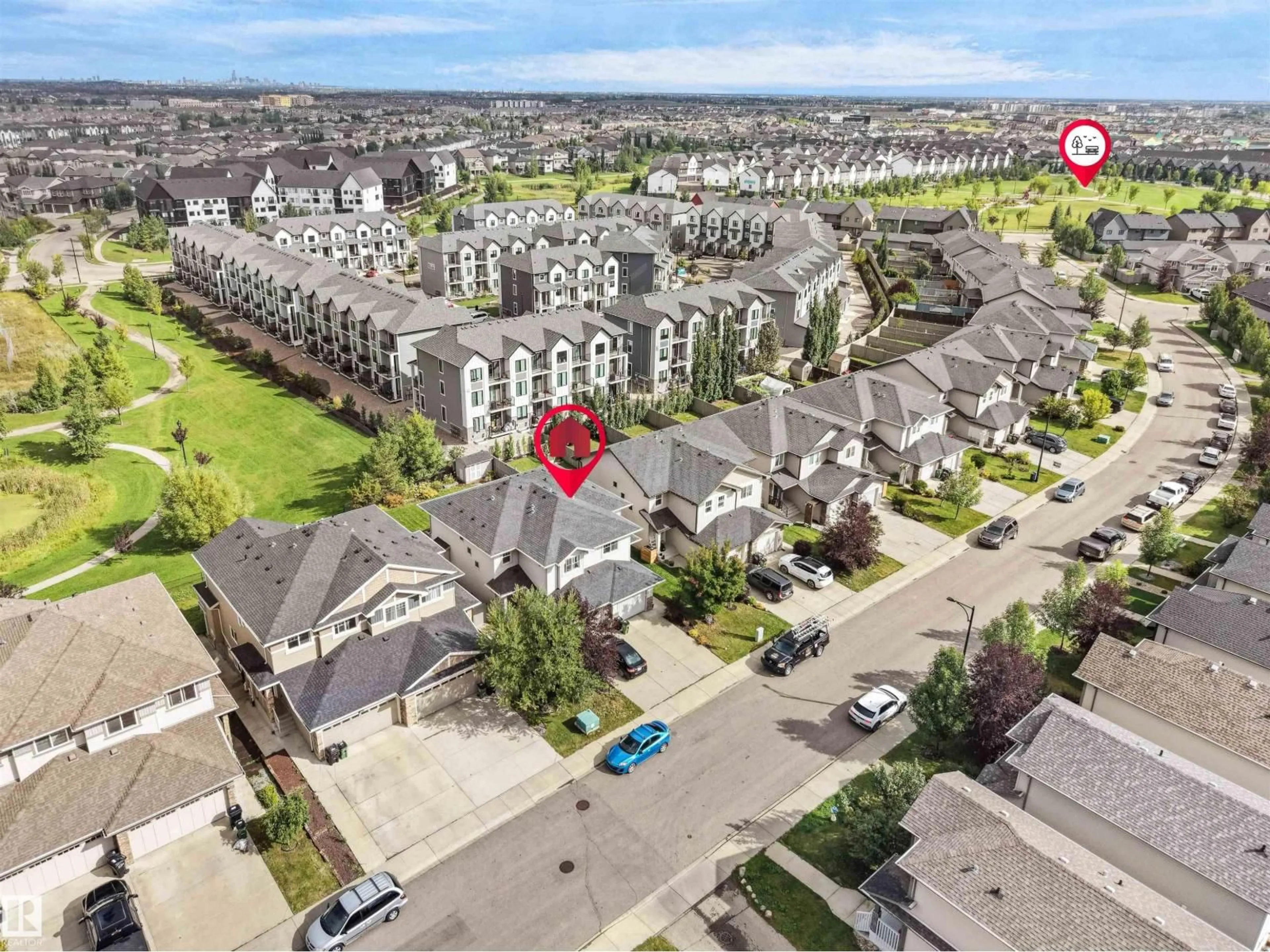 A pic from outside/outdoor area/front of a property/back of a property/a pic from drone, street for 6656 CARDINAL RD, Edmonton Alberta T6W1Y8