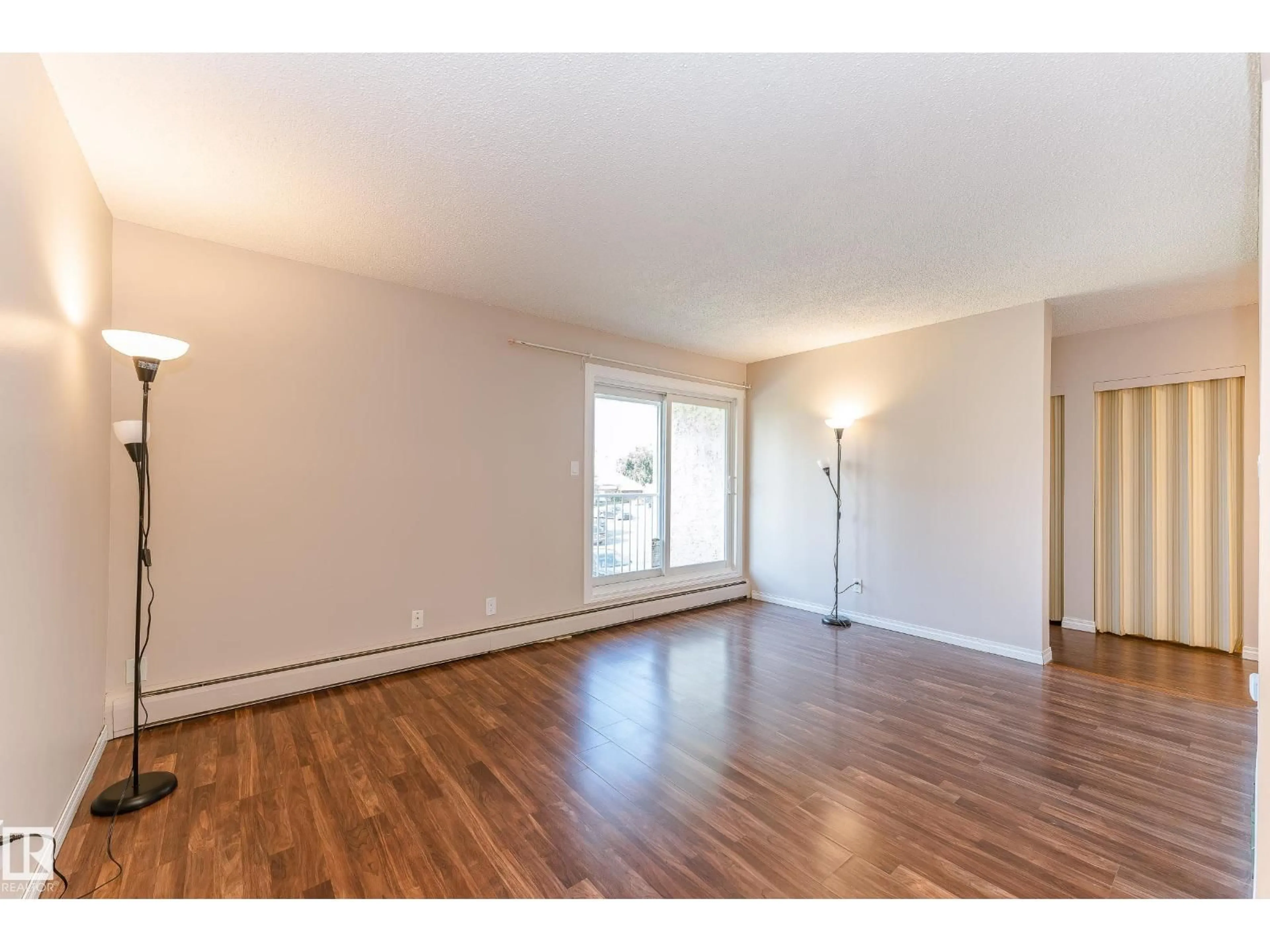 A pic of a room for 39 - 11245 31 AVENUE NW, Edmonton Alberta T5J4G8
