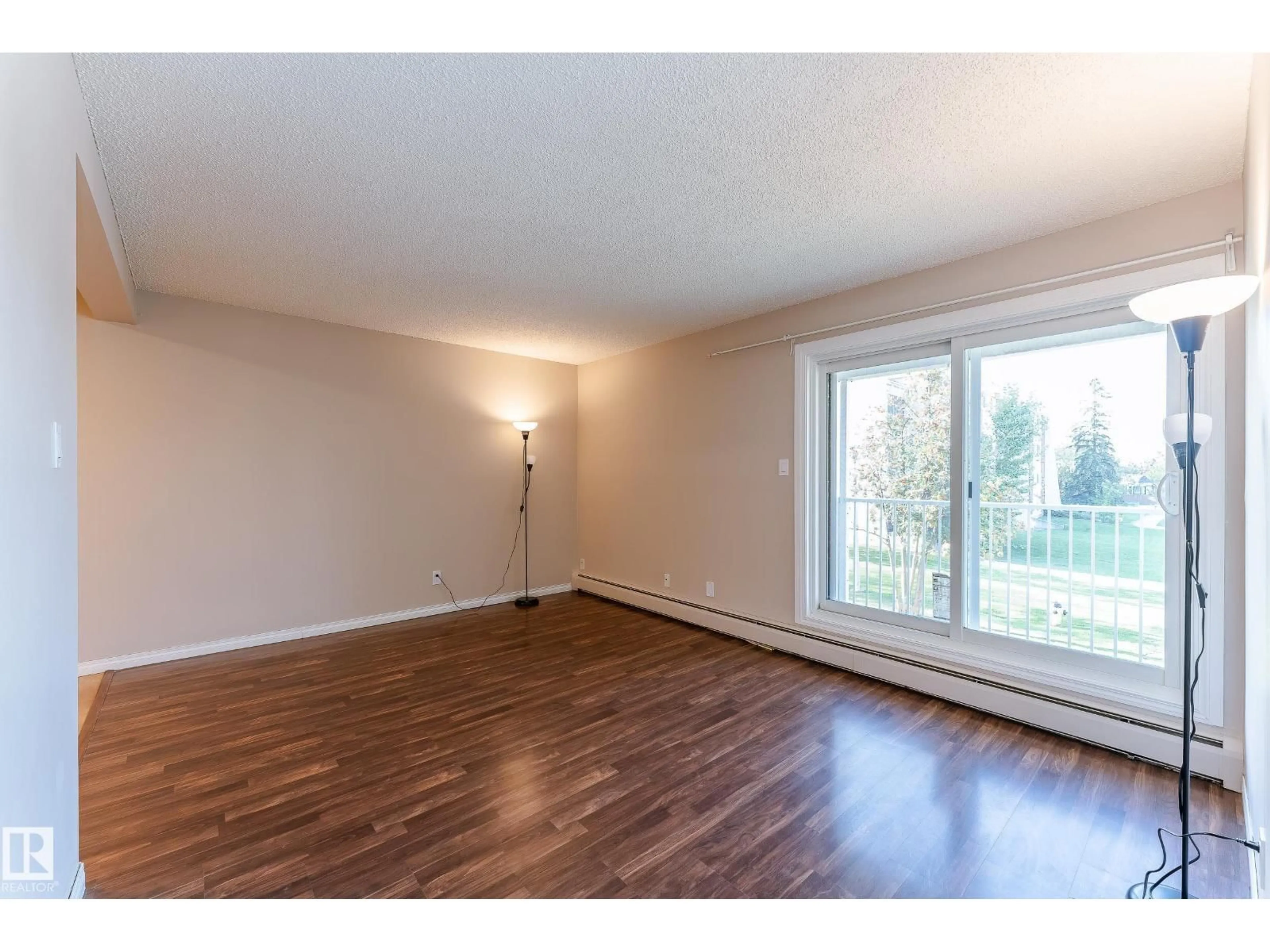 A pic of a room for 39 - 11245 31 AVENUE NW, Edmonton Alberta T5J4G8