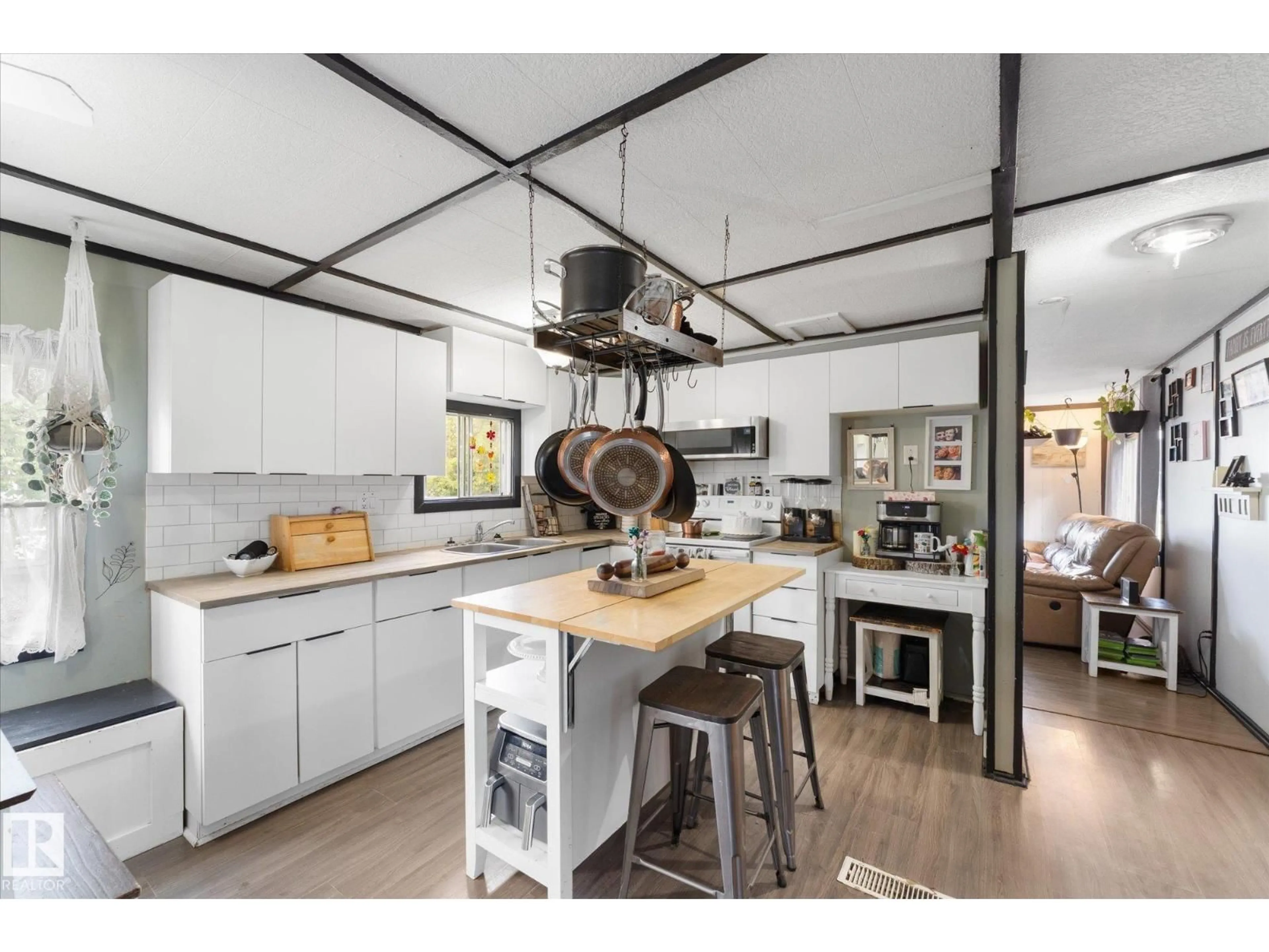 Open concept kitchen, unknown for 53222 - 511 RANGE ROAD 272, Rural Parkland County Alberta T7X3P5