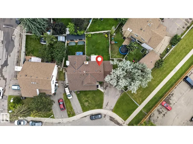 NW - 9503 180A ST, Edmonton 4