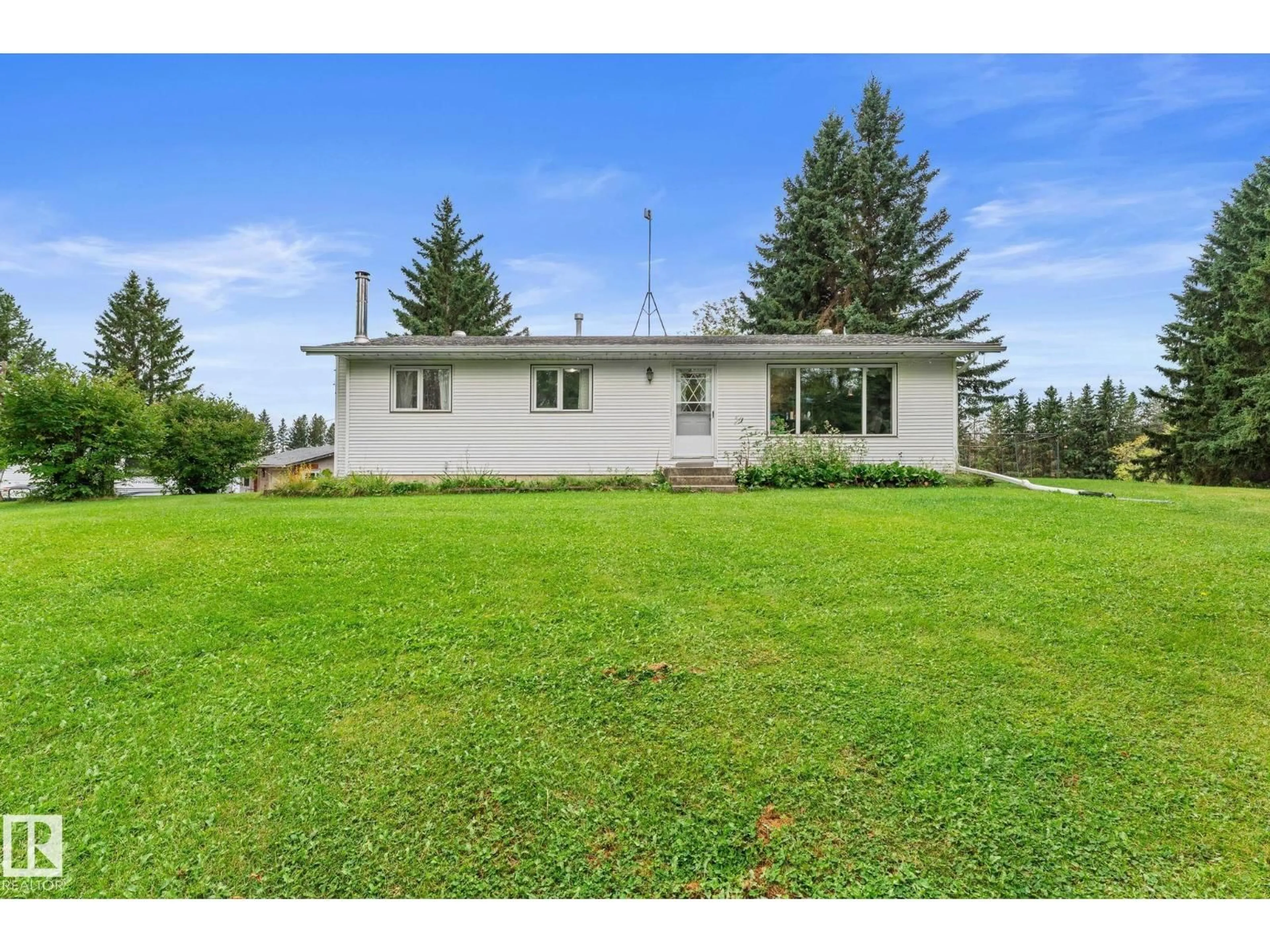 A pic from outside/outdoor area/front of a property/back of a property/a pic from drone, unknown for 51559 - 266 RGE ROAD 225, Sherwood Park Alberta T8C1H5