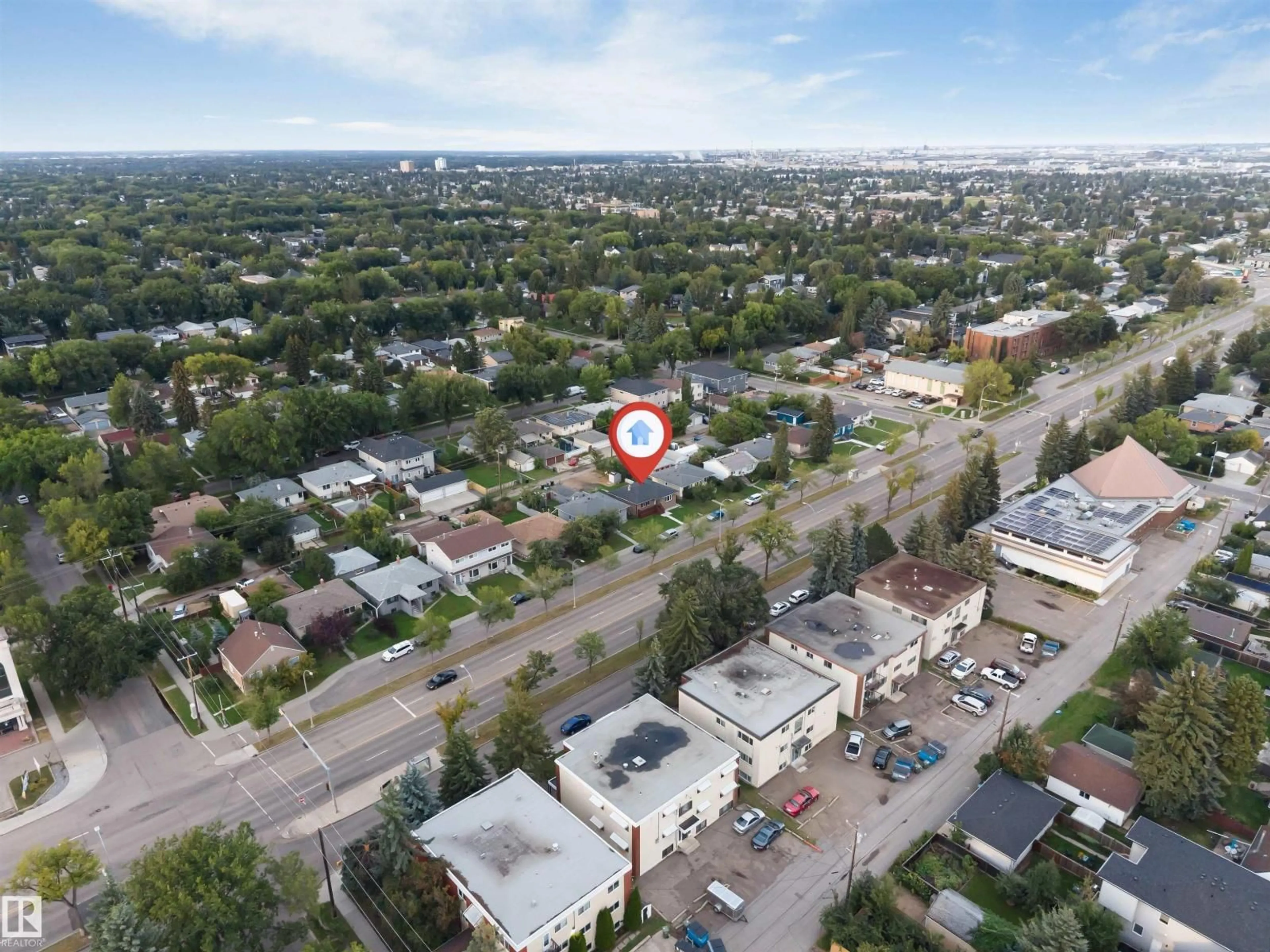 A pic from outside/outdoor area/front of a property/back of a property/a pic from drone, street for 7928 82 AV, Edmonton Alberta T6C0Y2
