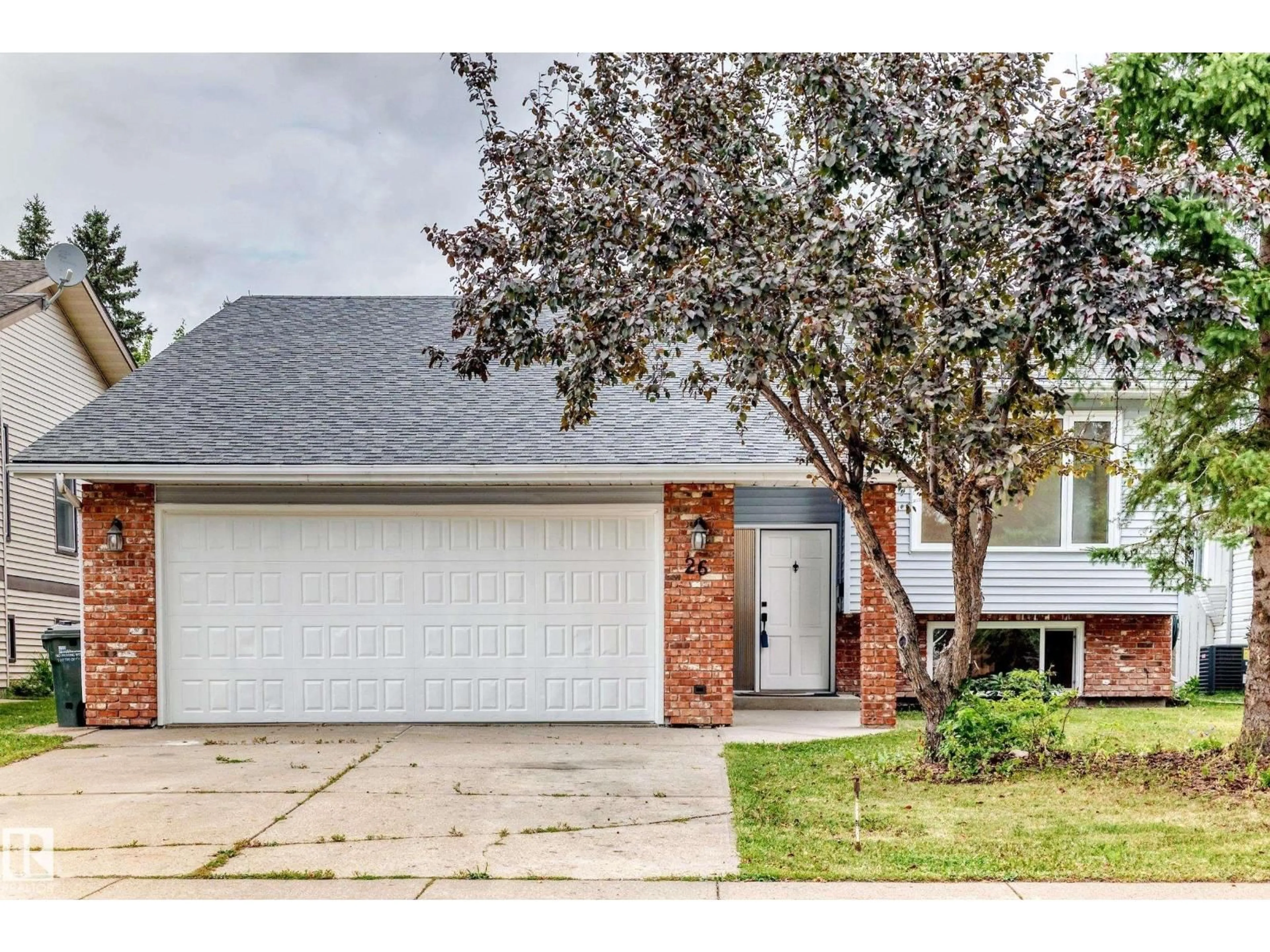 Home with brick exterior material, street for 26 GREENRIDGE DR, Sherwood Park Alberta T8A5G3