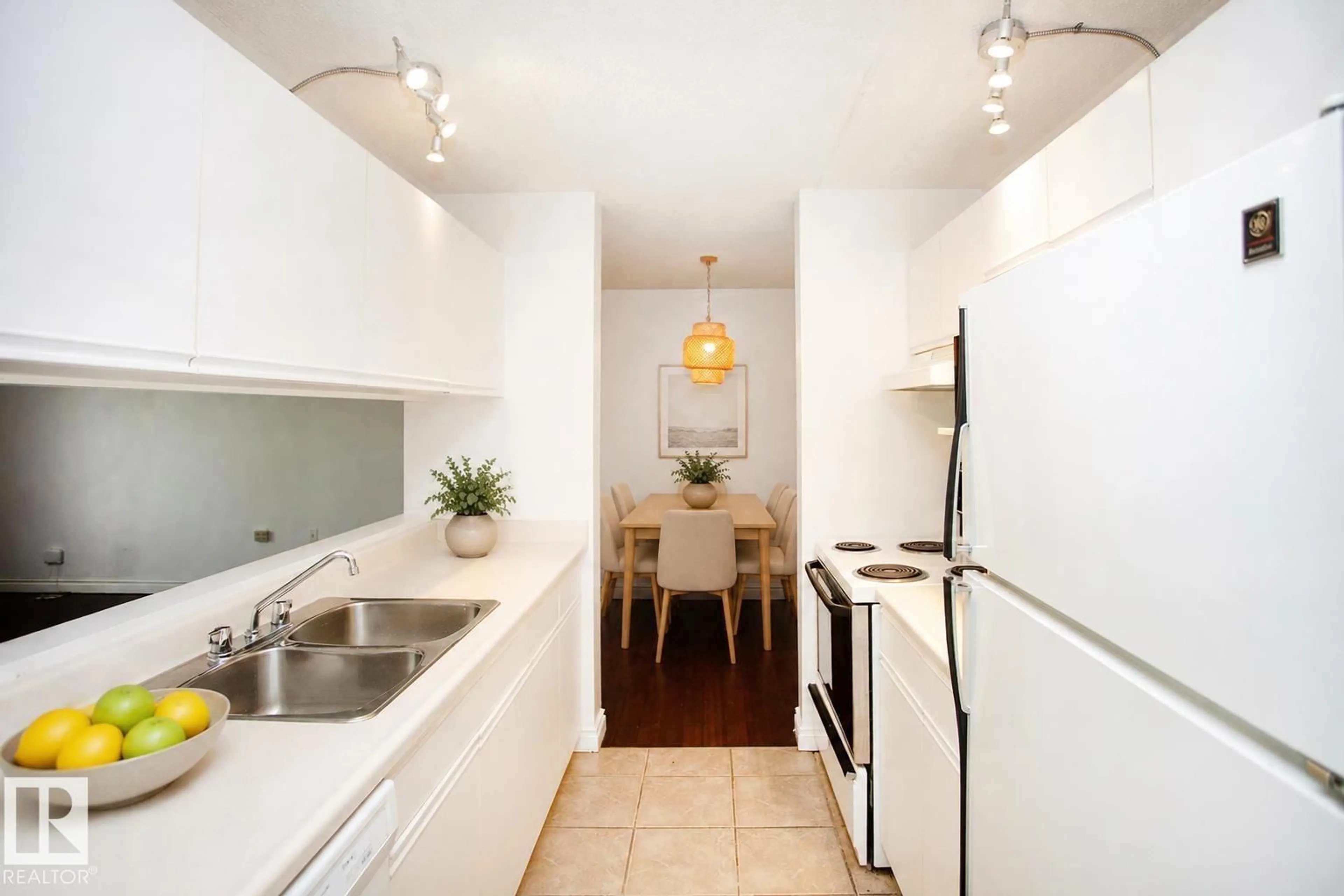 Standard kitchen, unknown for #309 - 10636 120 ST, Edmonton Alberta T5H4L5