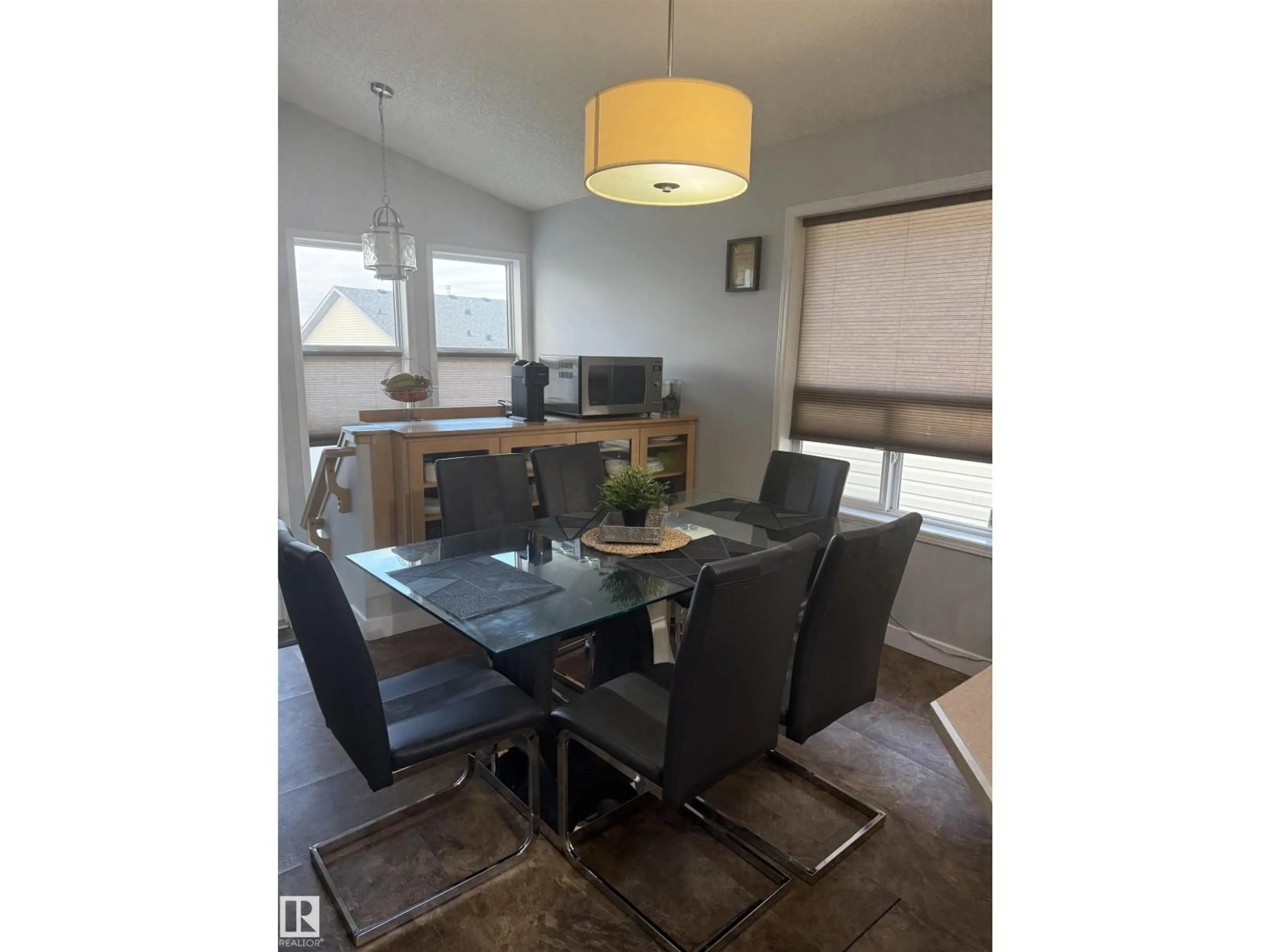 Dining room, wood/laminate floor for 124 WARD CRESCENT, Edmonton Alberta T6T1M6