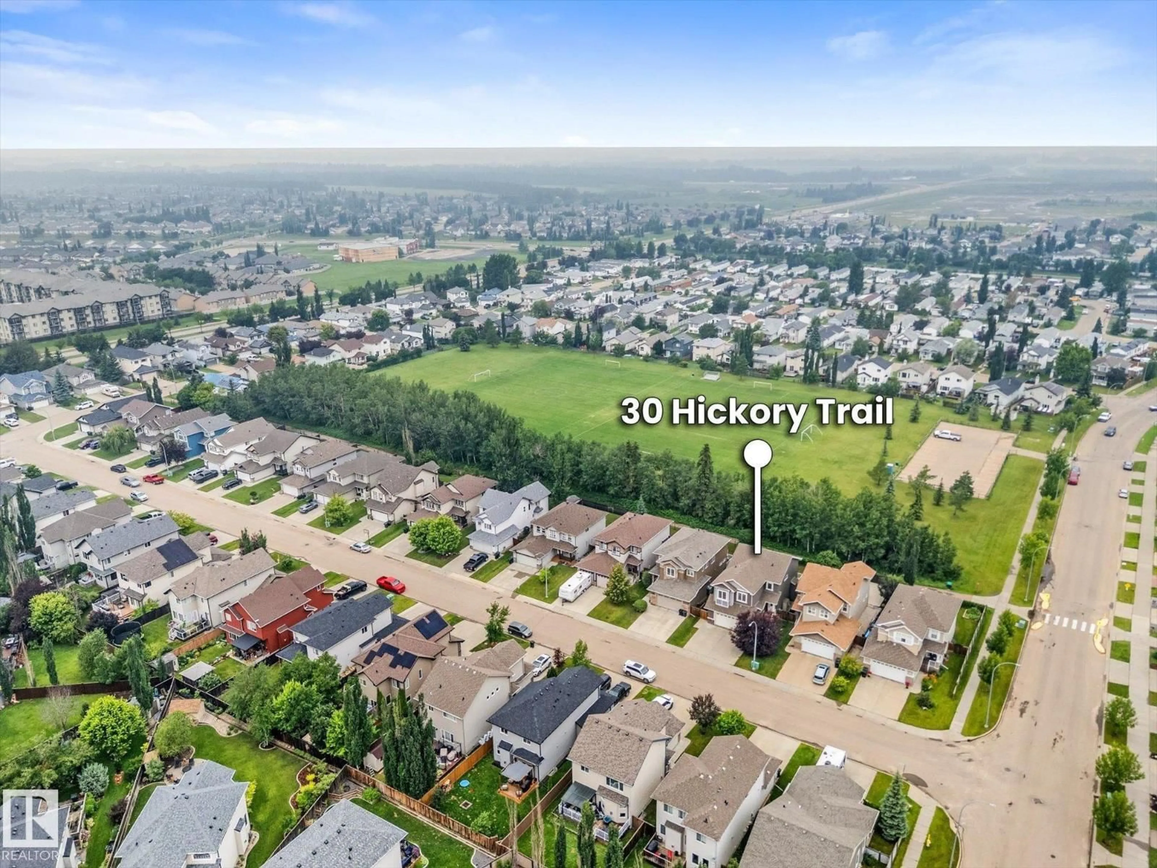 A pic from outside/outdoor area/front of a property/back of a property/a pic from drone, street for 30 HICKORY TR, Spruce Grove Alberta T7X0N6