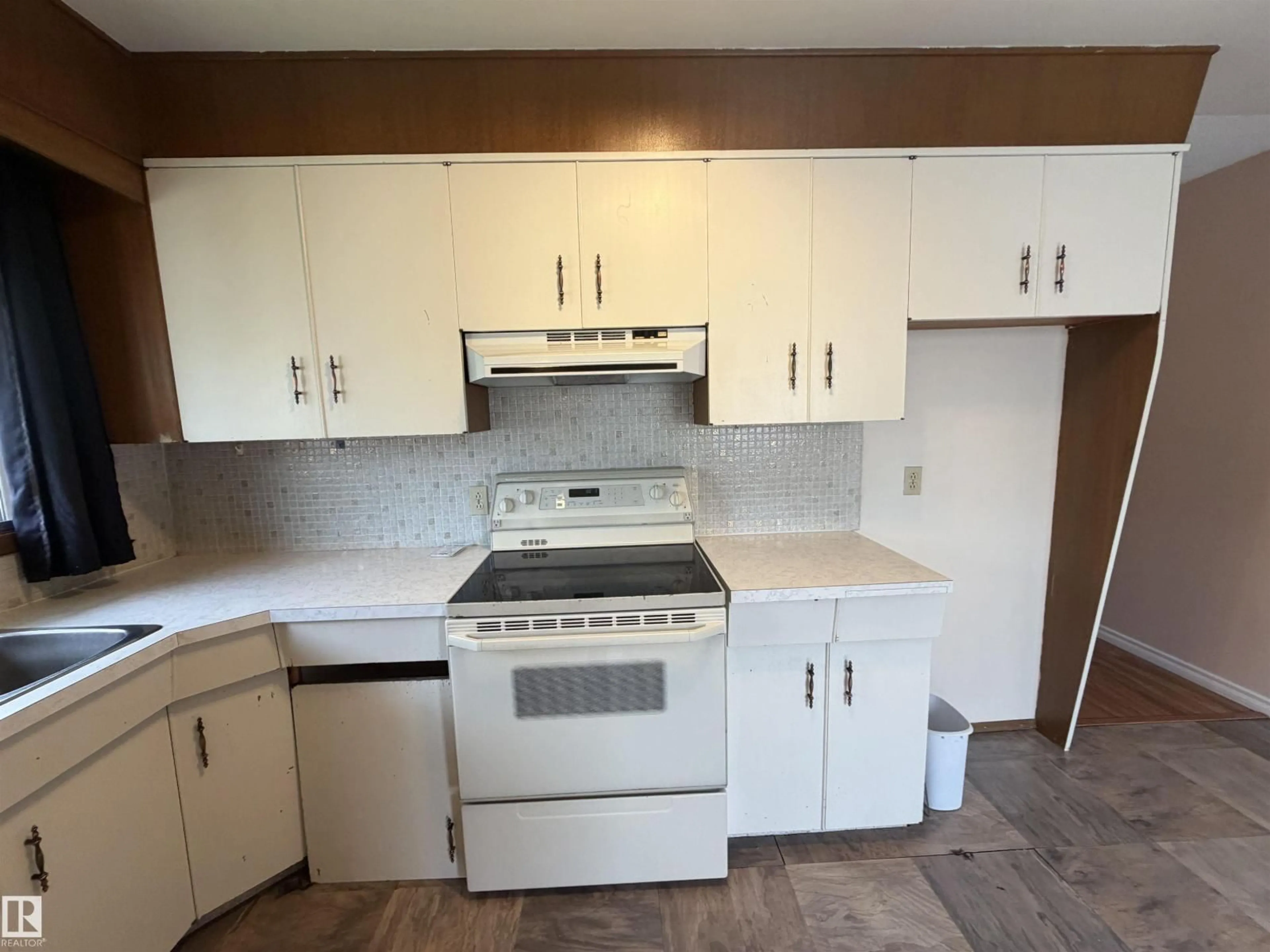 Standard kitchen, unknown for 10368 108 AV, Westlock Alberta T7P1J3