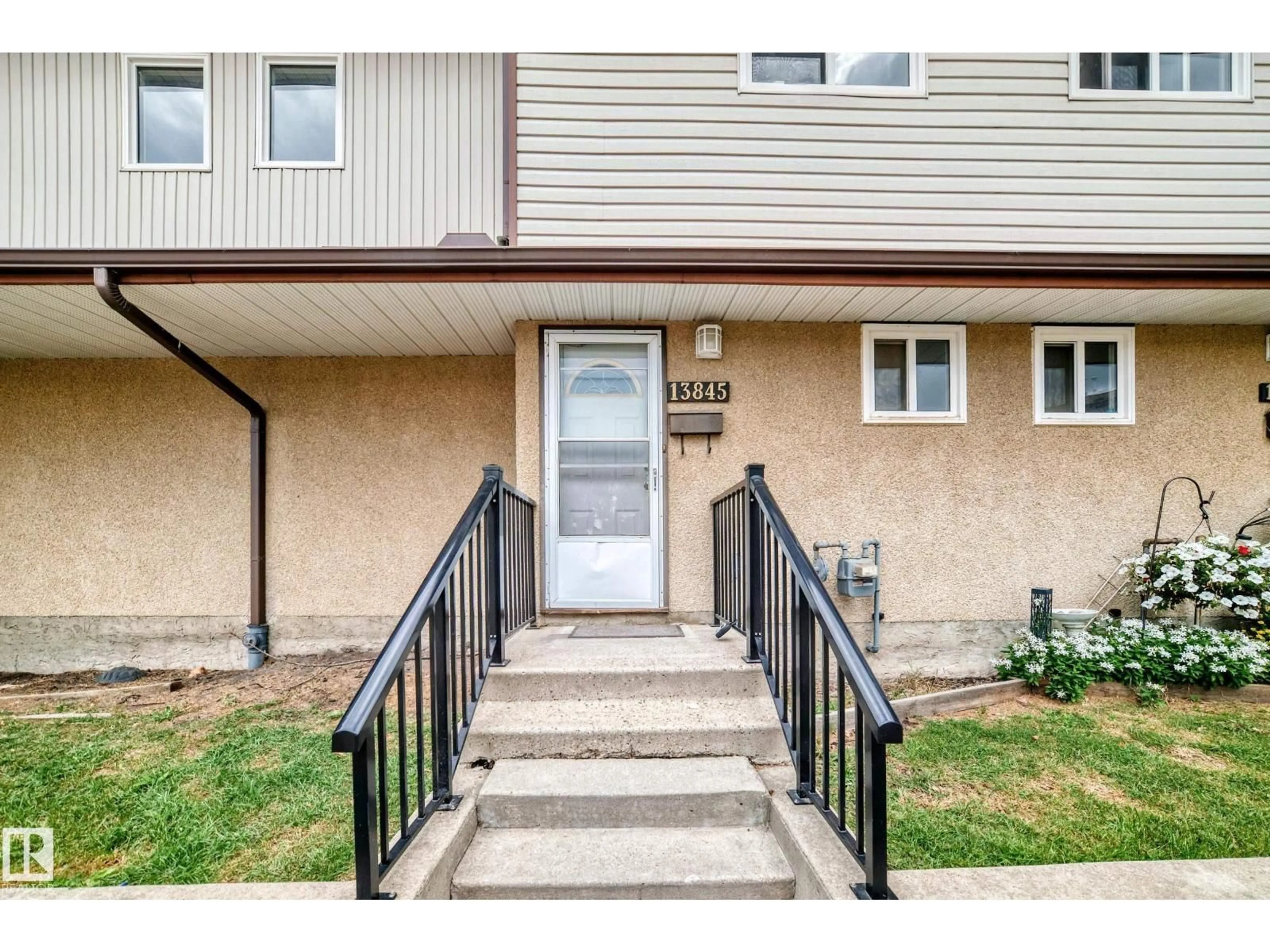 Unknown for NW - 13845 24 ST, Edmonton Alberta T5Y1K1