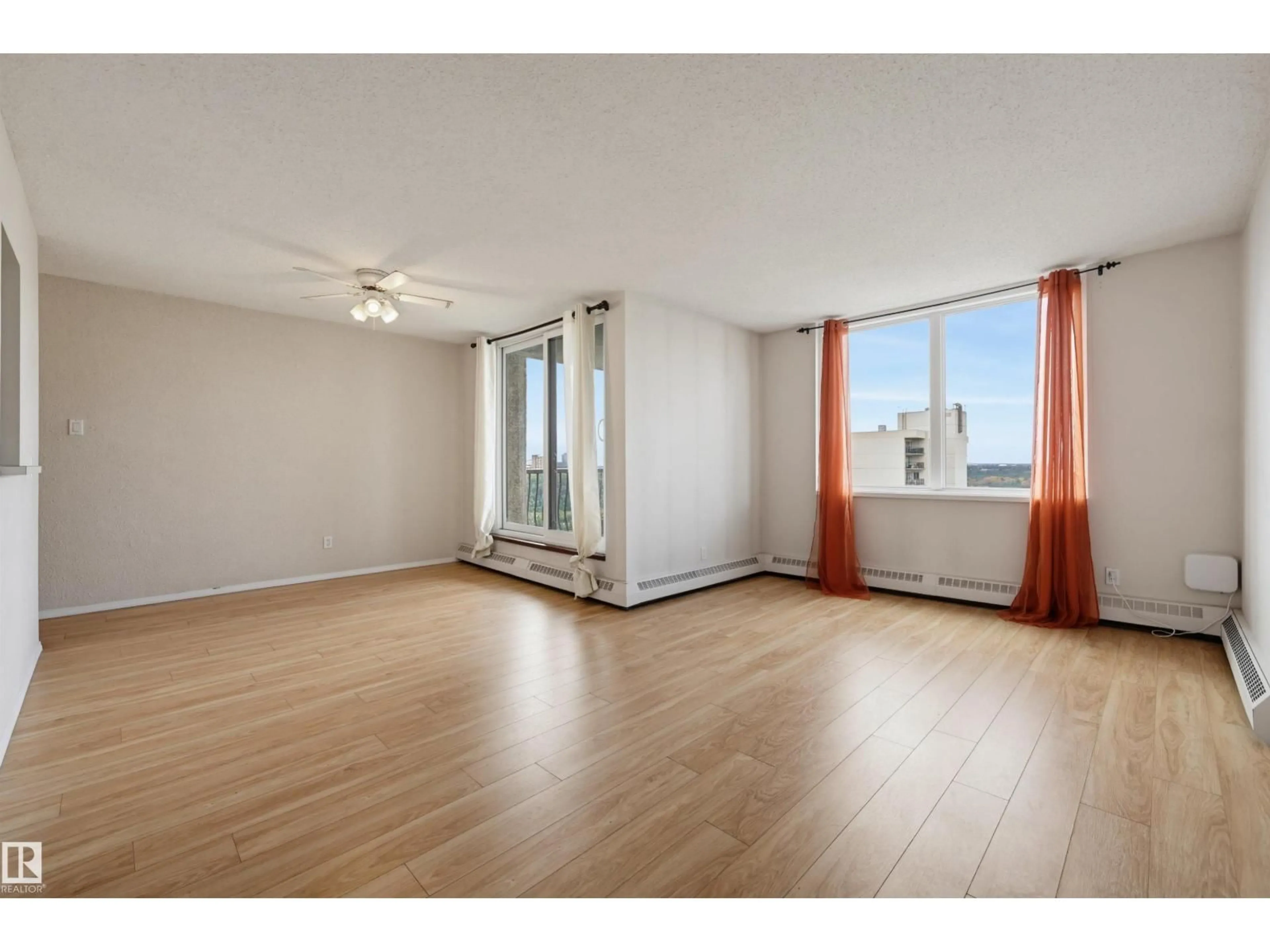 A pic of a room for 9916 - 1305 113 ST NW, Edmonton Alberta T5K2N3