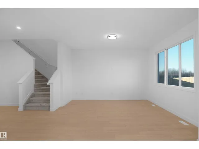 20932 16 AV, Edmonton 5